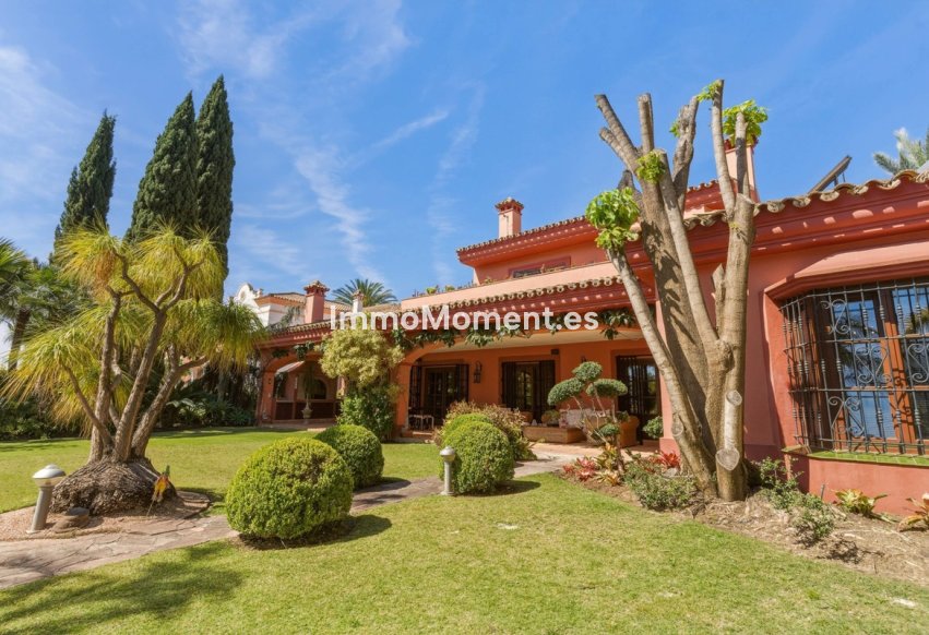 Resale - Detached villa - Marbella - Guadalmina Alta
