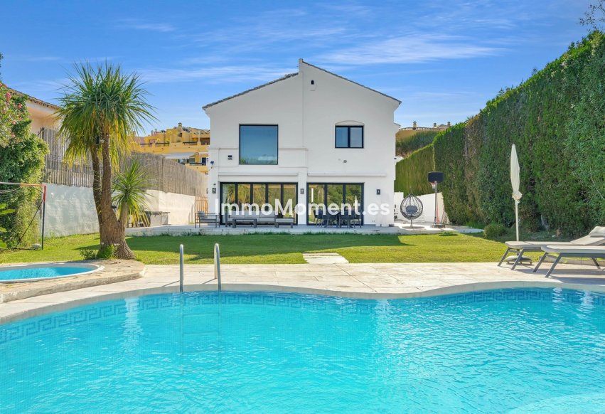 Resale - Detached villa - Marbella - Guadalmina Alta