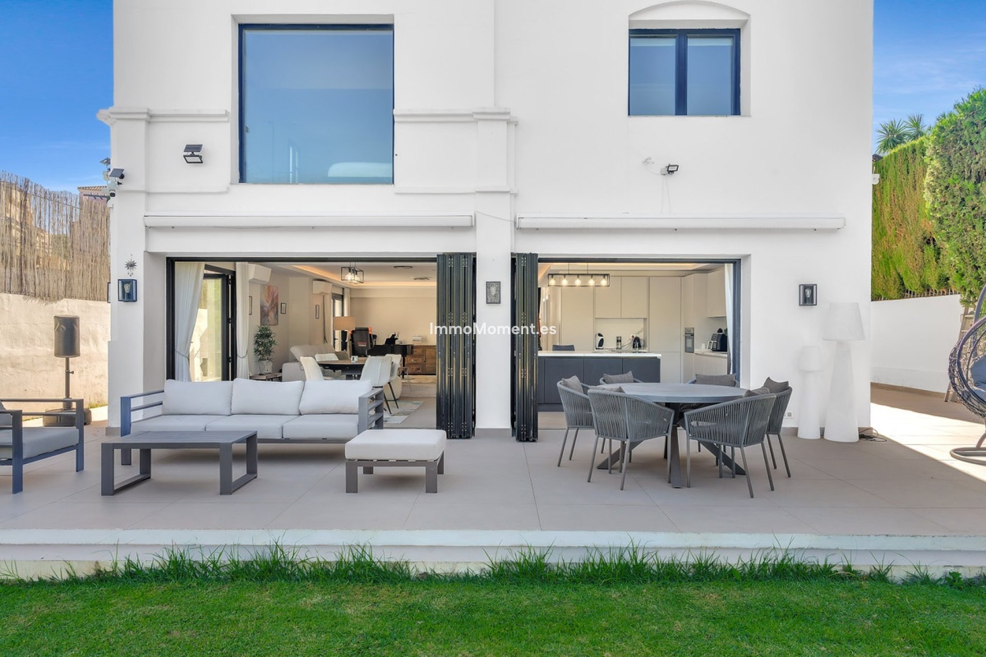 Resale - Detached villa - Marbella - Guadalmina Alta