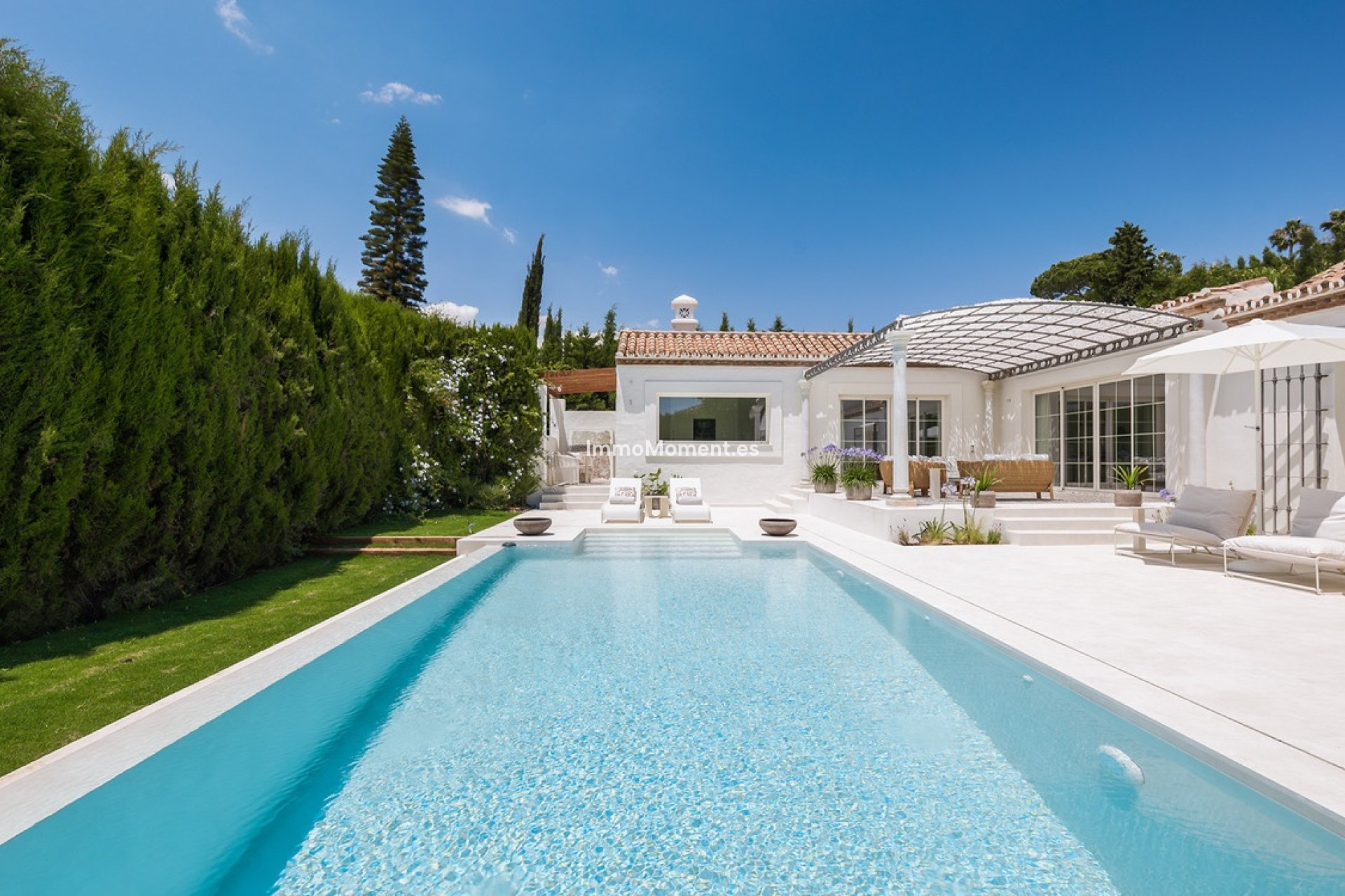 Resale - Detached villa - Marbella - Guadalmina Alta