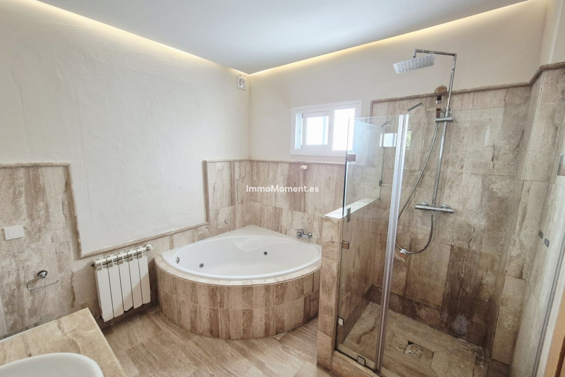 Resale - Detached villa - Marbella - Guadalmina Baja