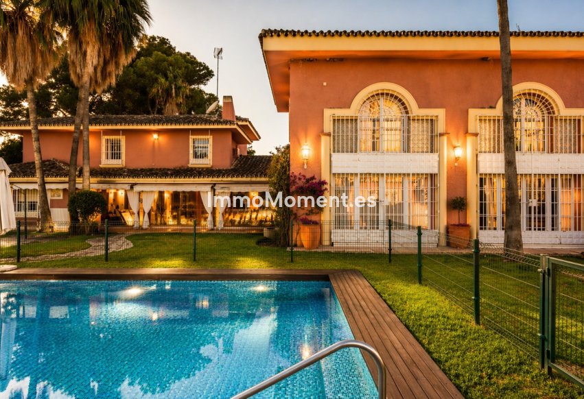 Resale - Detached villa - Marbella - Guadalmina Baja