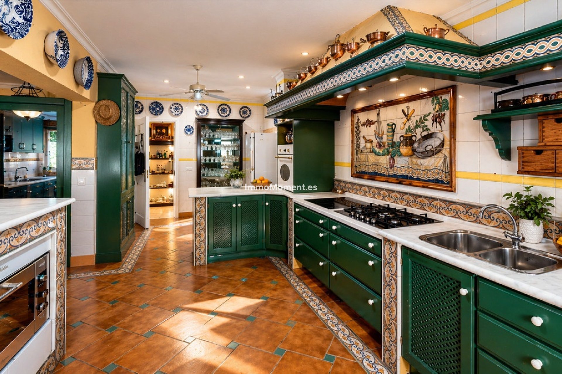 Resale - Detached villa - Marbella - Guadalmina Baja
