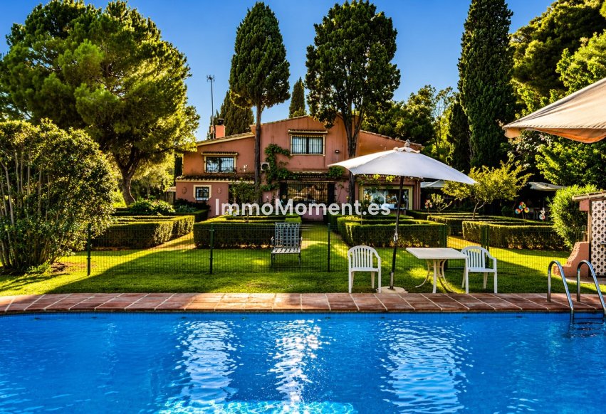 Resale - Detached villa - Marbella - Guadalmina Baja