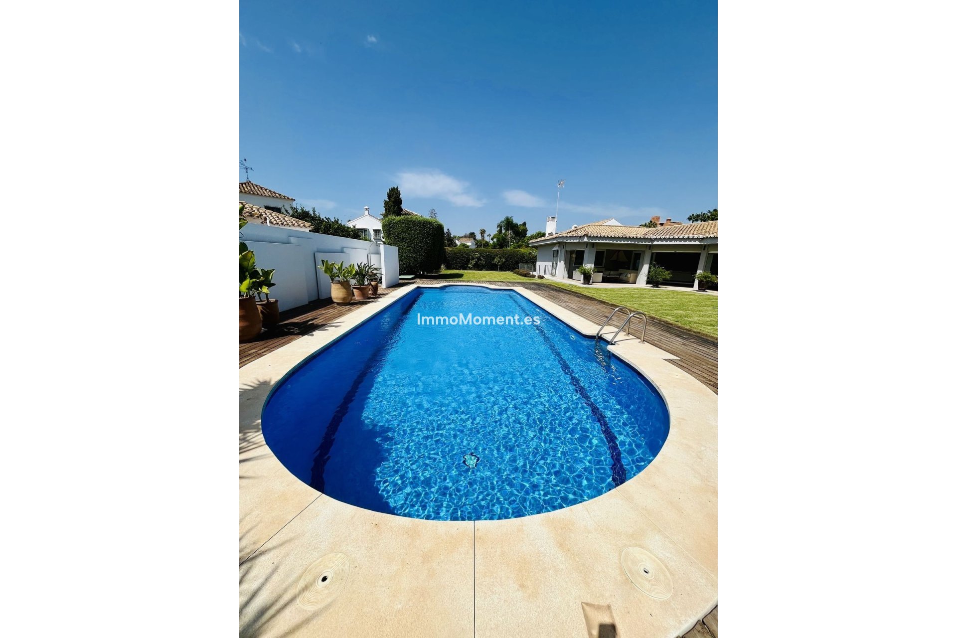 Resale - Detached villa - Marbella - Guadalmina Baja