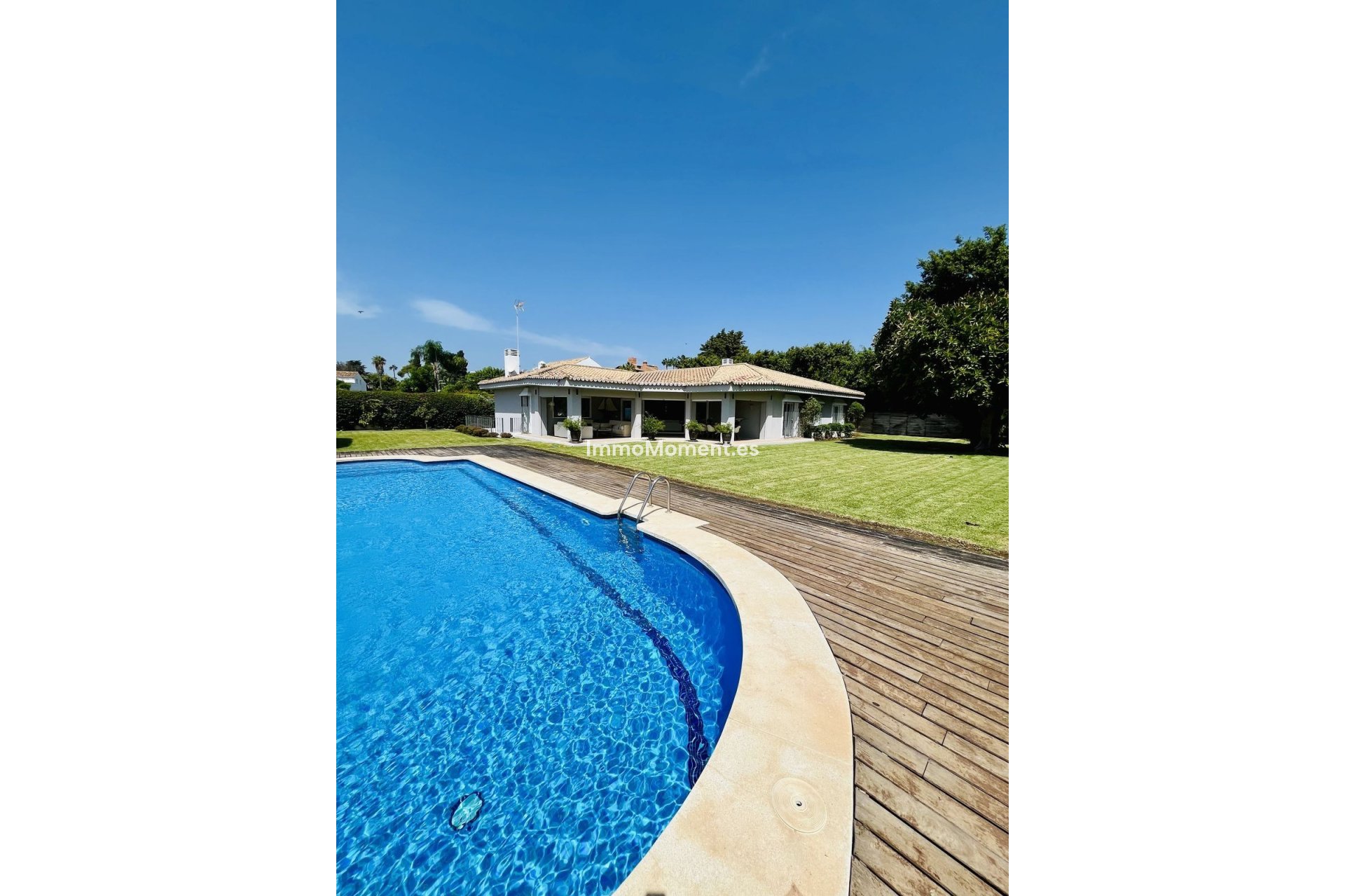 Resale - Detached villa - Marbella - Guadalmina Baja