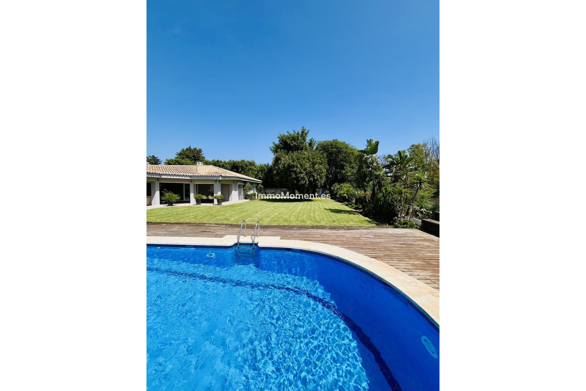 Resale - Detached villa - Marbella - Guadalmina Baja
