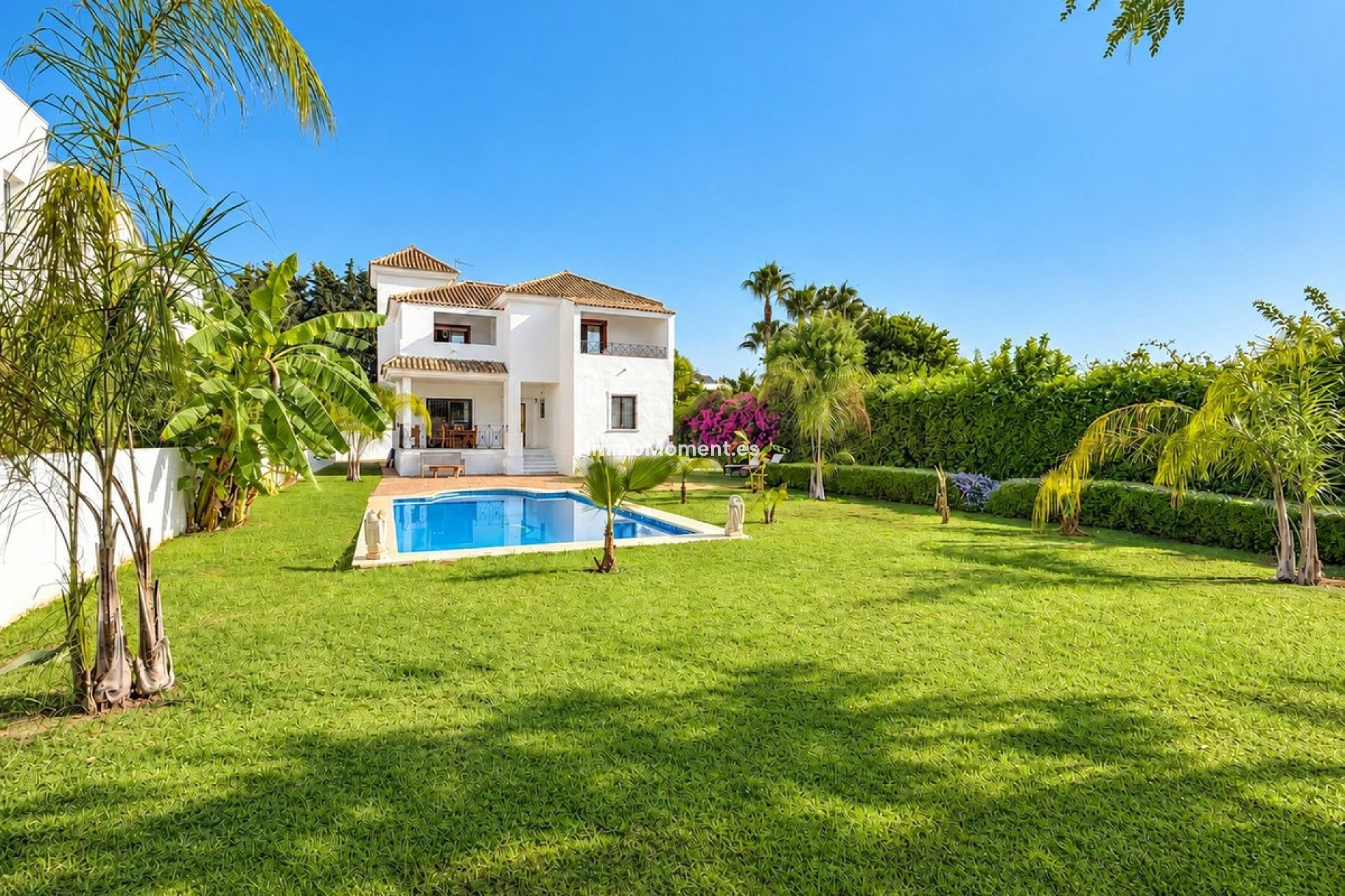 Resale - Detached villa - Marbella - Guadalmina Baja