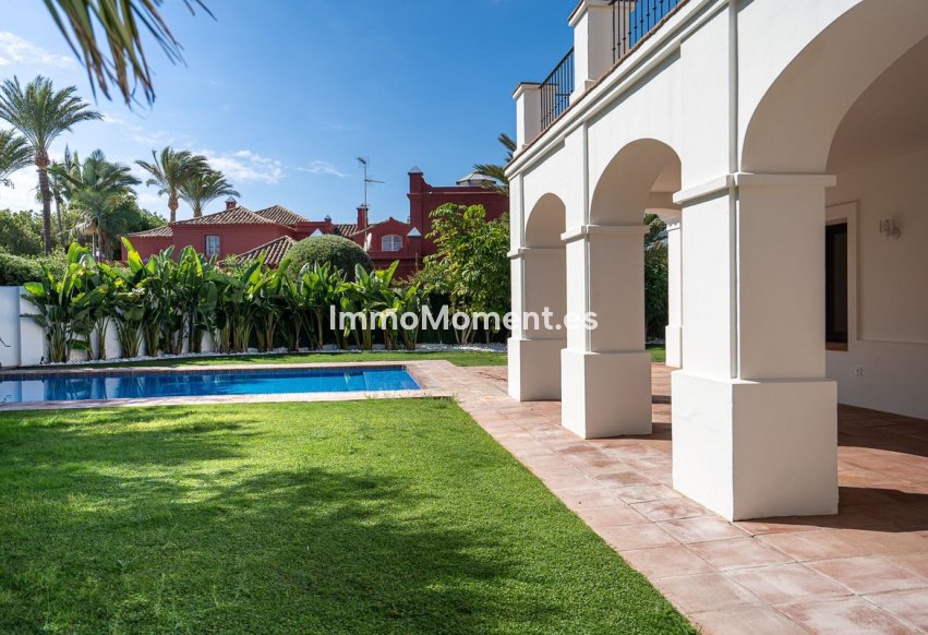 Resale - Detached villa - Marbella - Guadalmina Baja