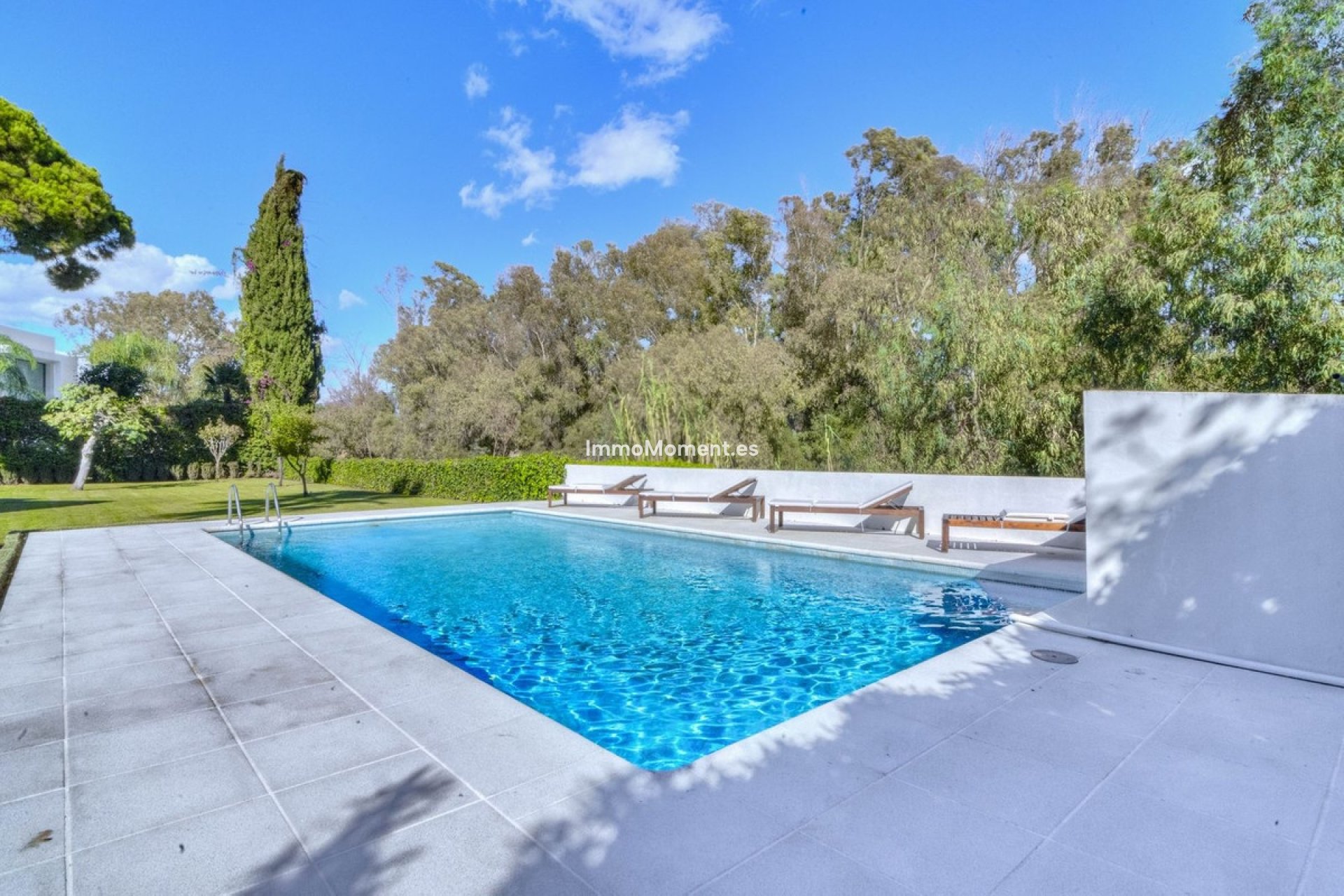 Resale - Detached villa - Marbella - Guadalmina Baja