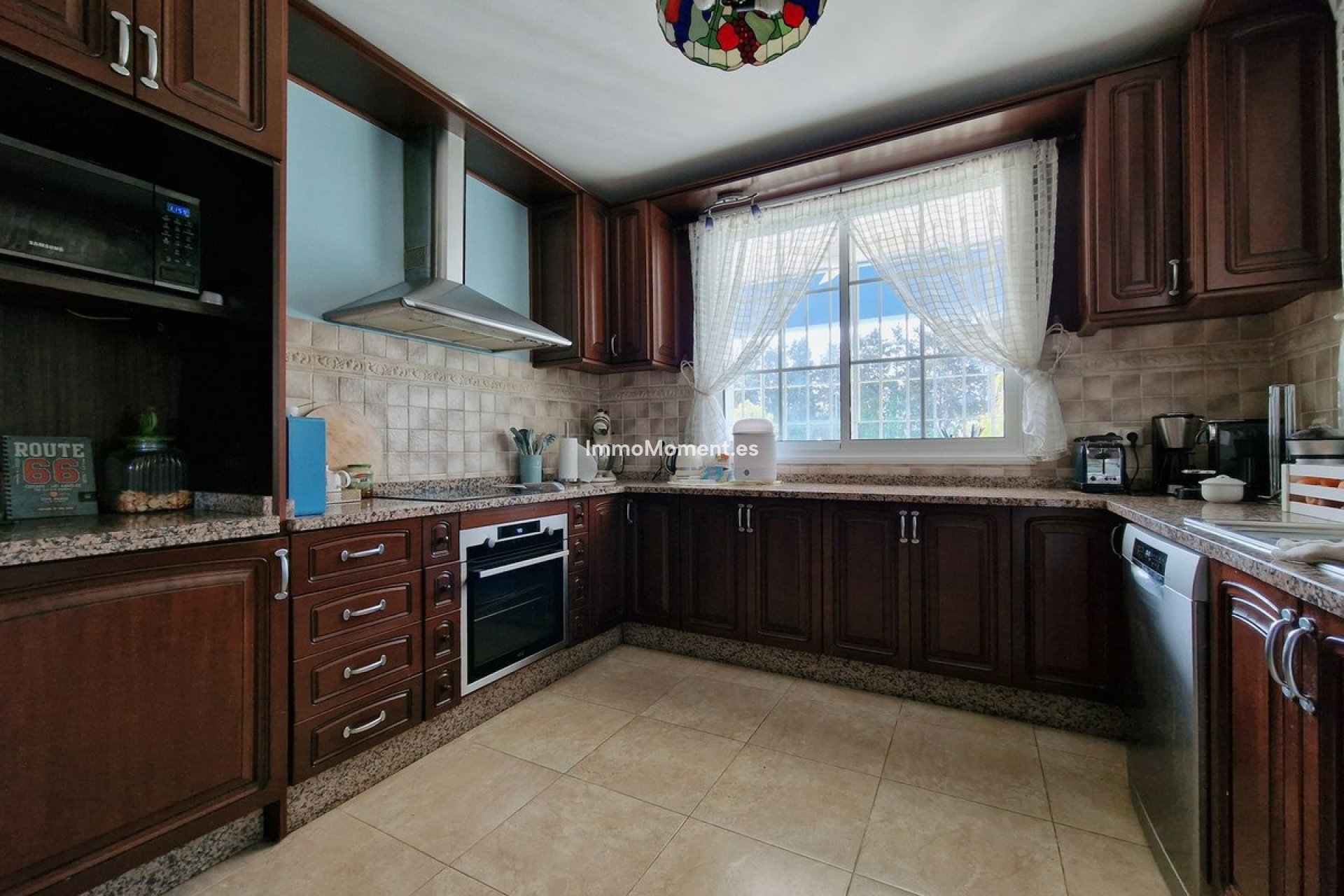 Resale - Detached villa - Marbella - Guadalmina Baja
