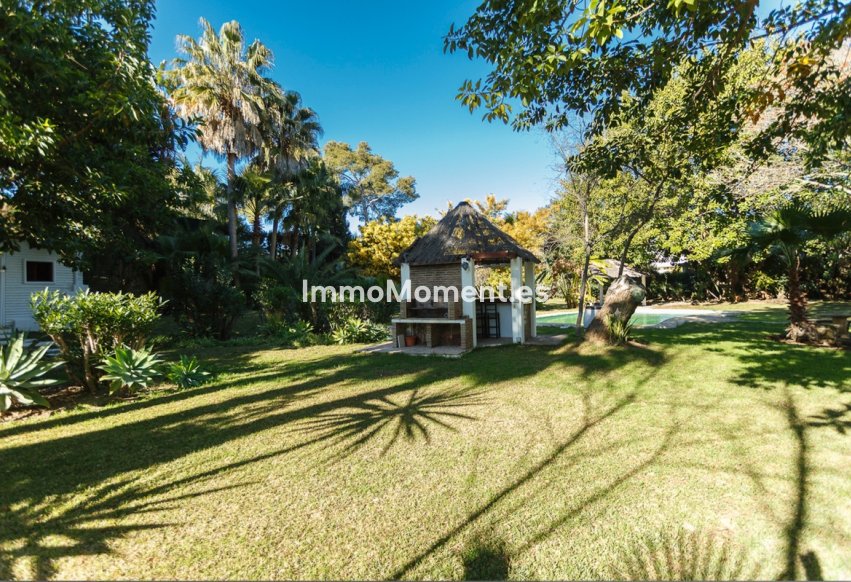 Resale - Detached villa - Marbella - Guadalmina Baja
