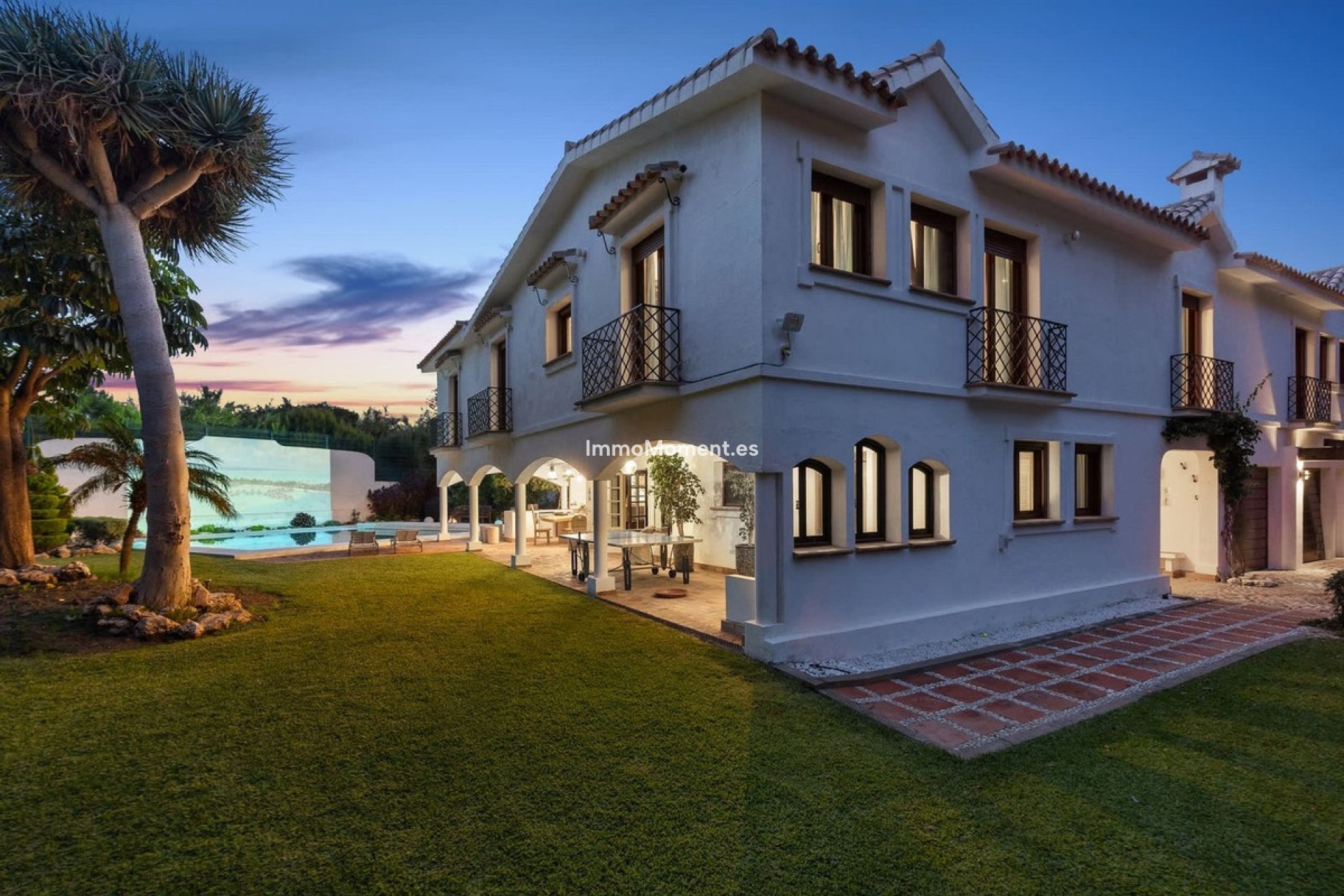 Resale - Detached villa - Marbella - Guadalmina Baja