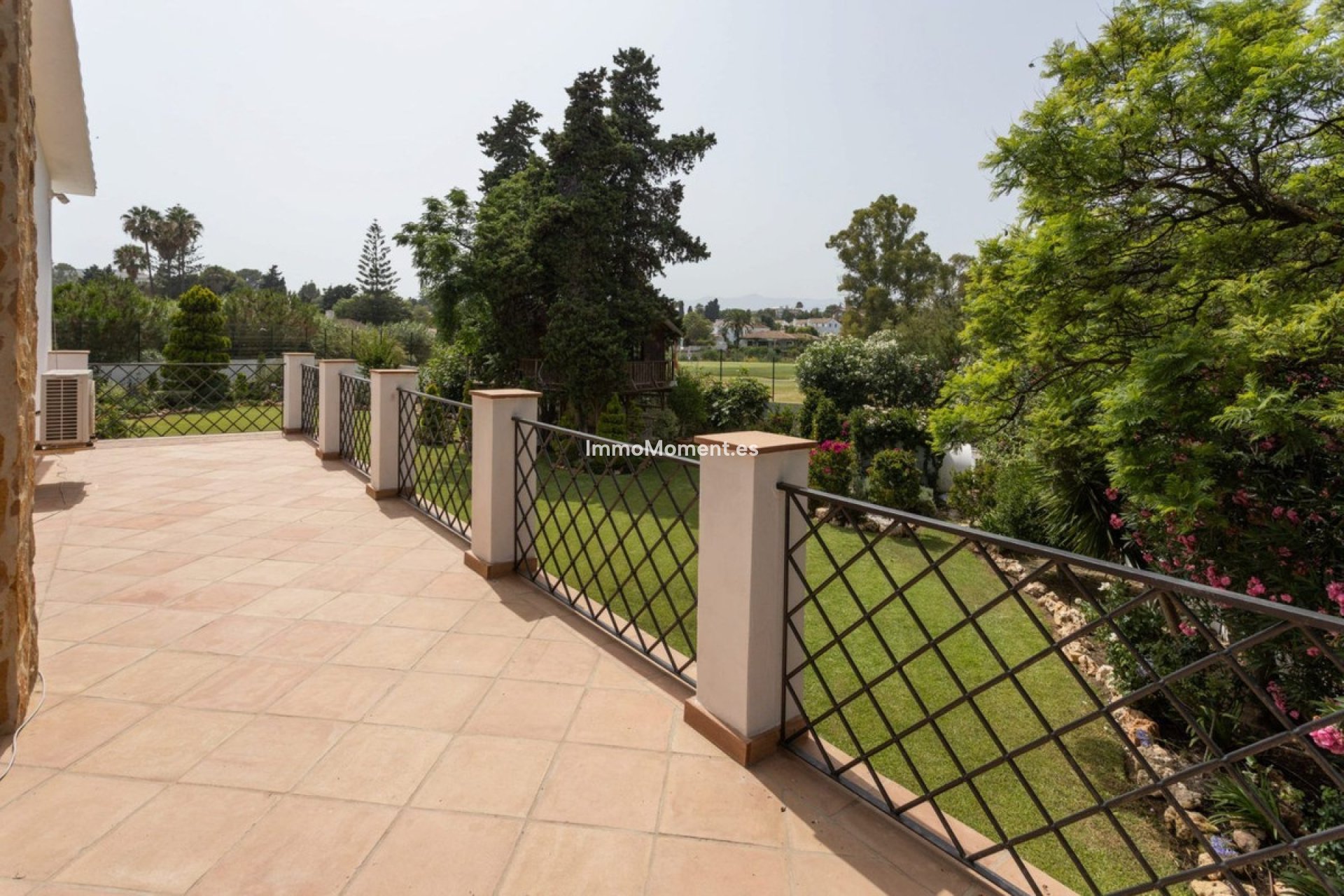 Resale - Detached villa - Marbella - Guadalmina Baja