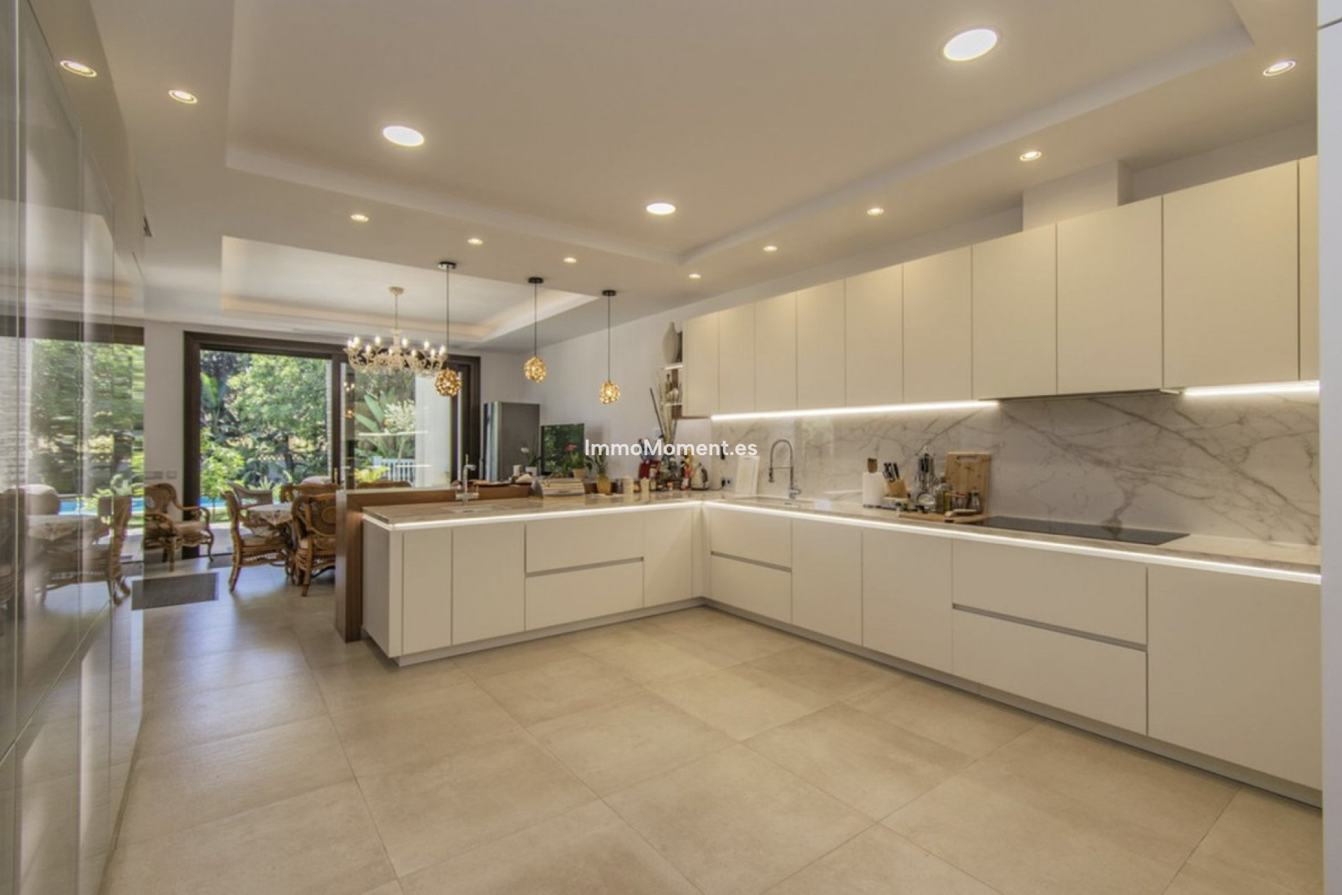 Resale - Detached villa - Marbella - Guadalmina Baja