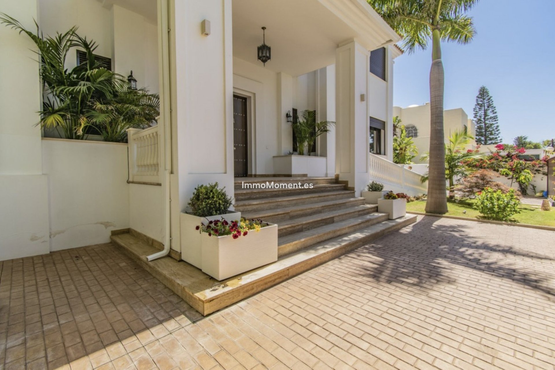 Resale - Detached villa - Marbella - Guadalmina Baja