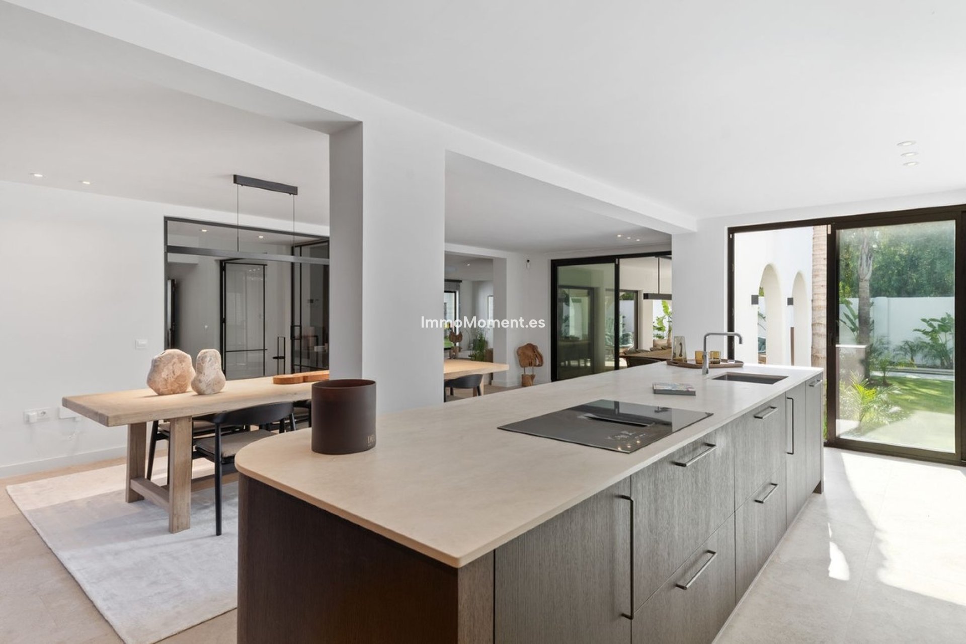 Resale - Detached villa - Marbella - Guadalmina Baja