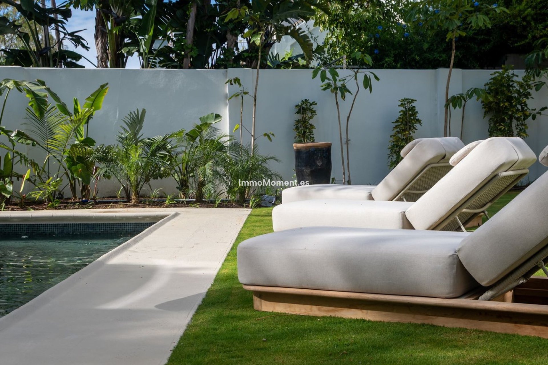 Resale - Detached villa - Marbella - Guadalmina Baja