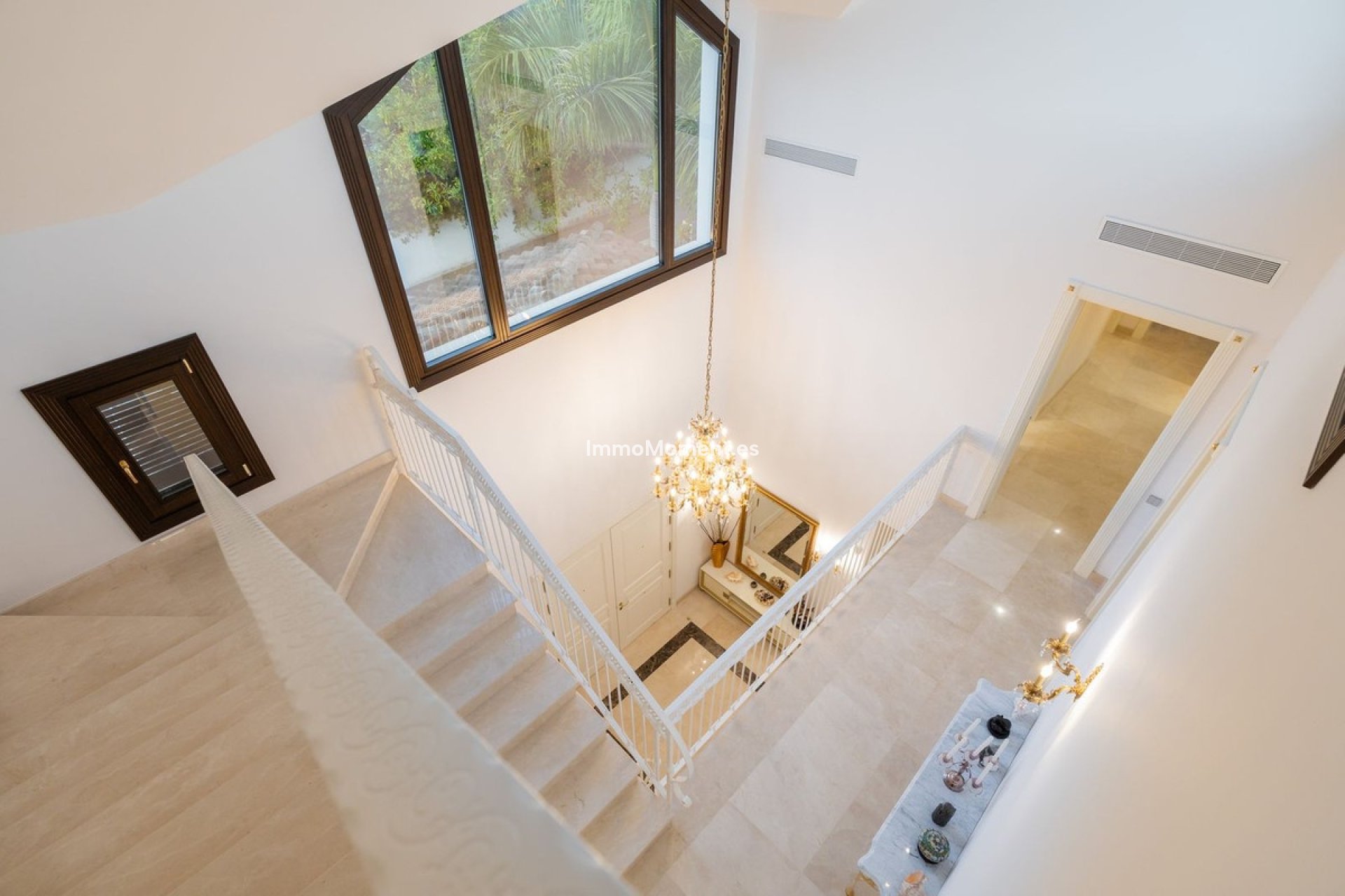 Resale - Detached villa - Marbella - Guadalmina Baja