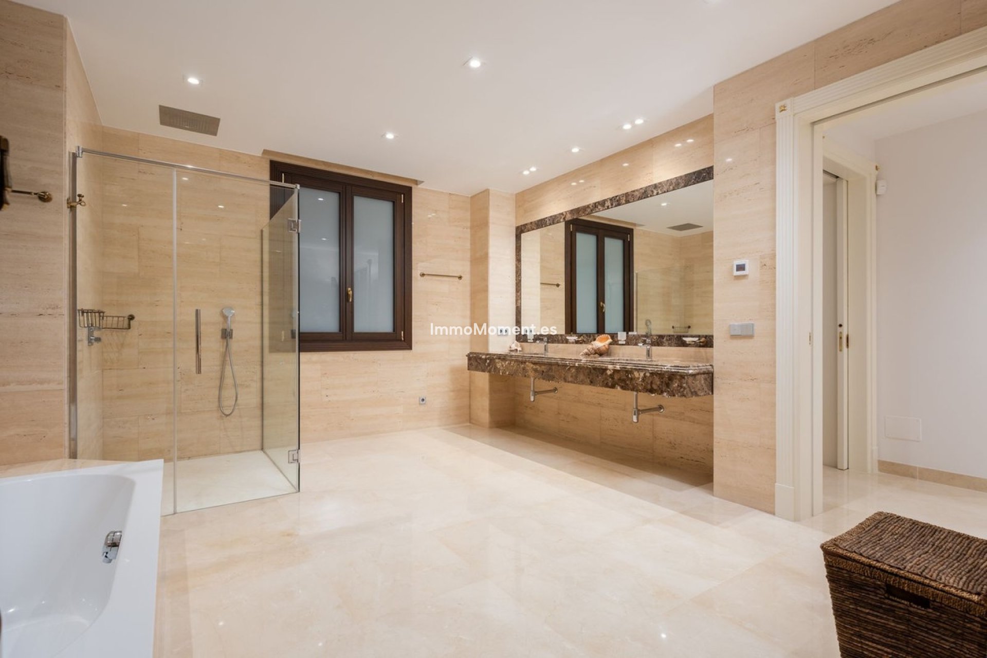 Resale - Detached villa - Marbella - Guadalmina Baja