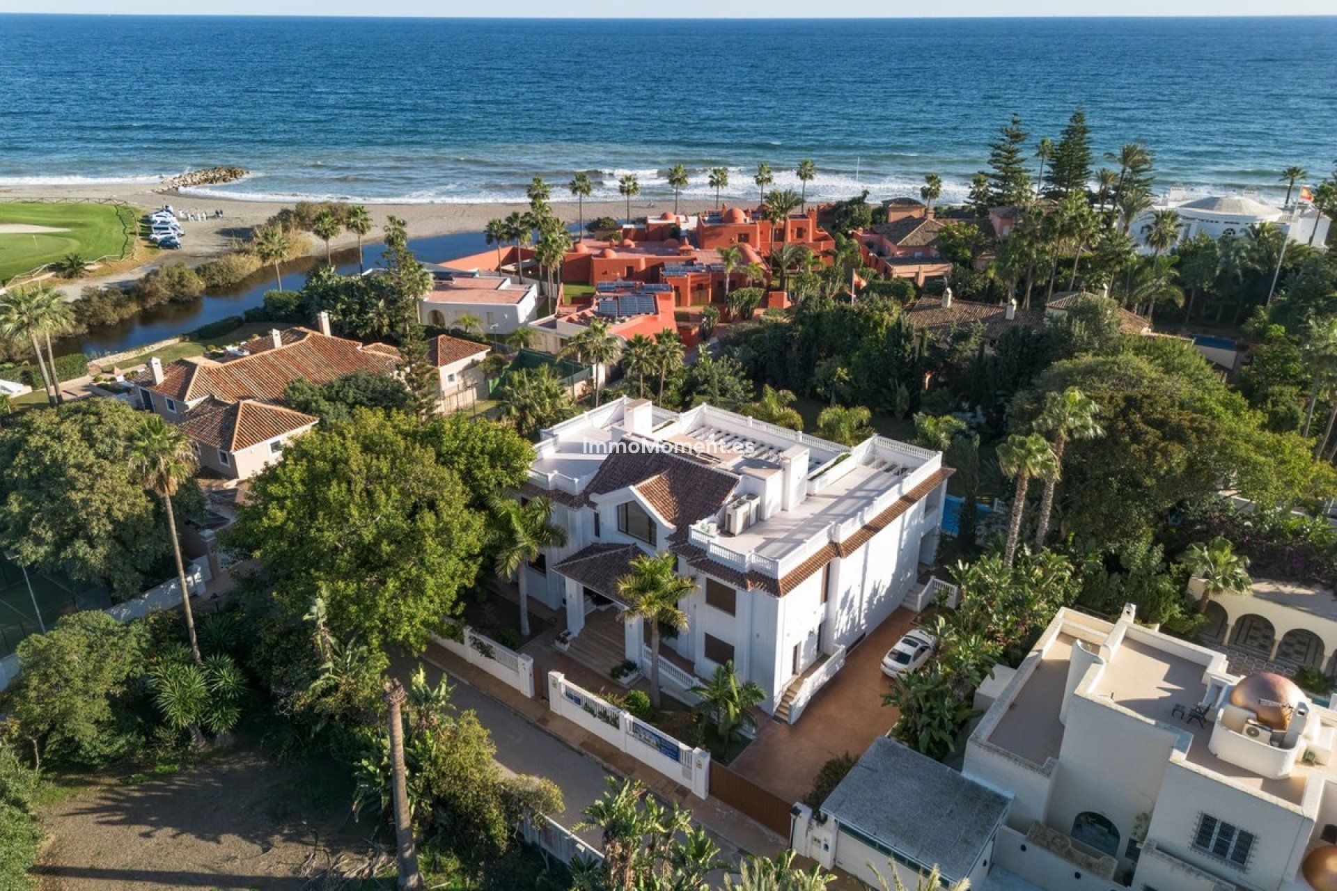 Resale - Detached villa - Marbella - Guadalmina Baja