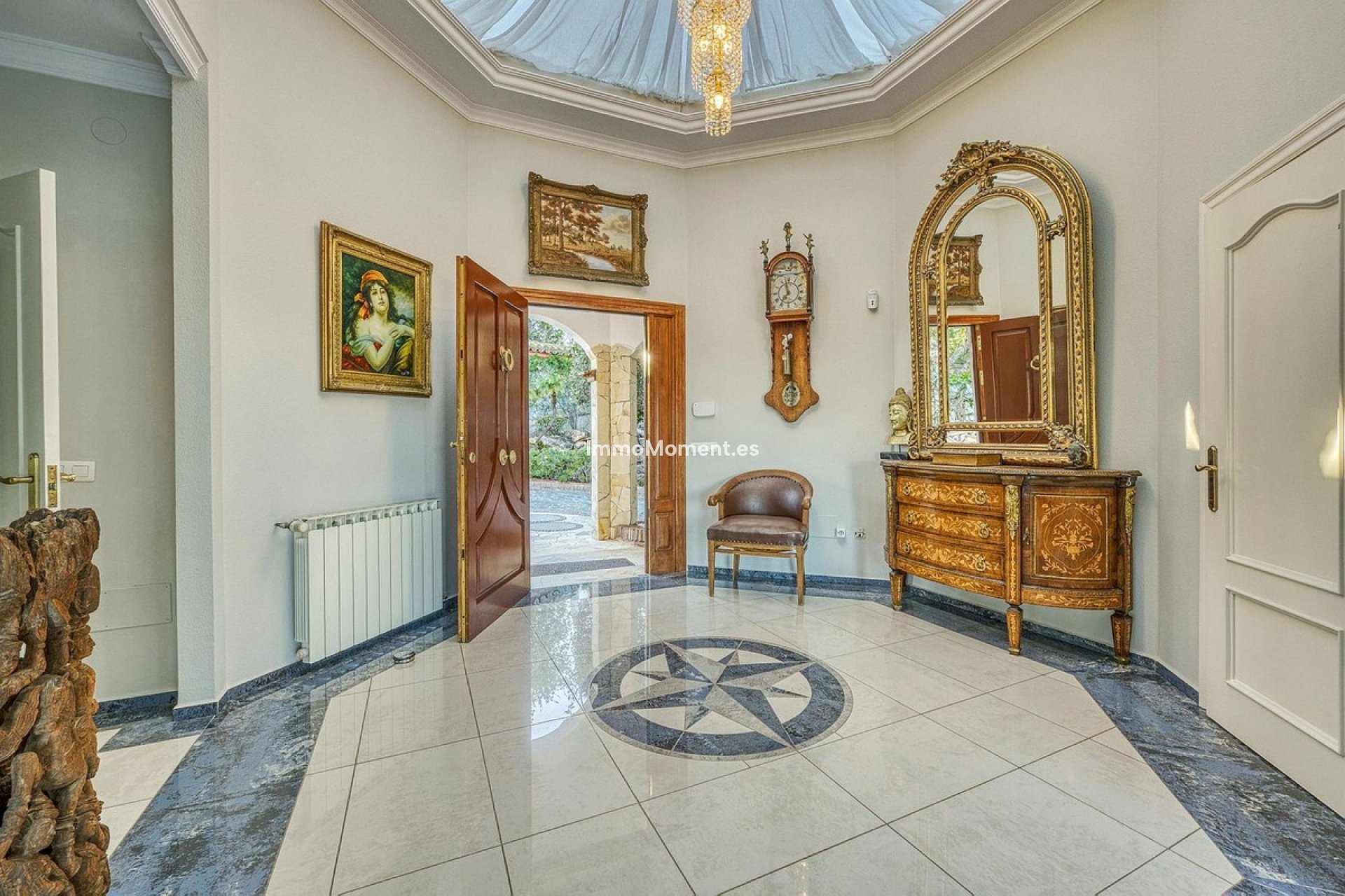Resale - Detached villa - Marbella - Hacienda Las Chapas