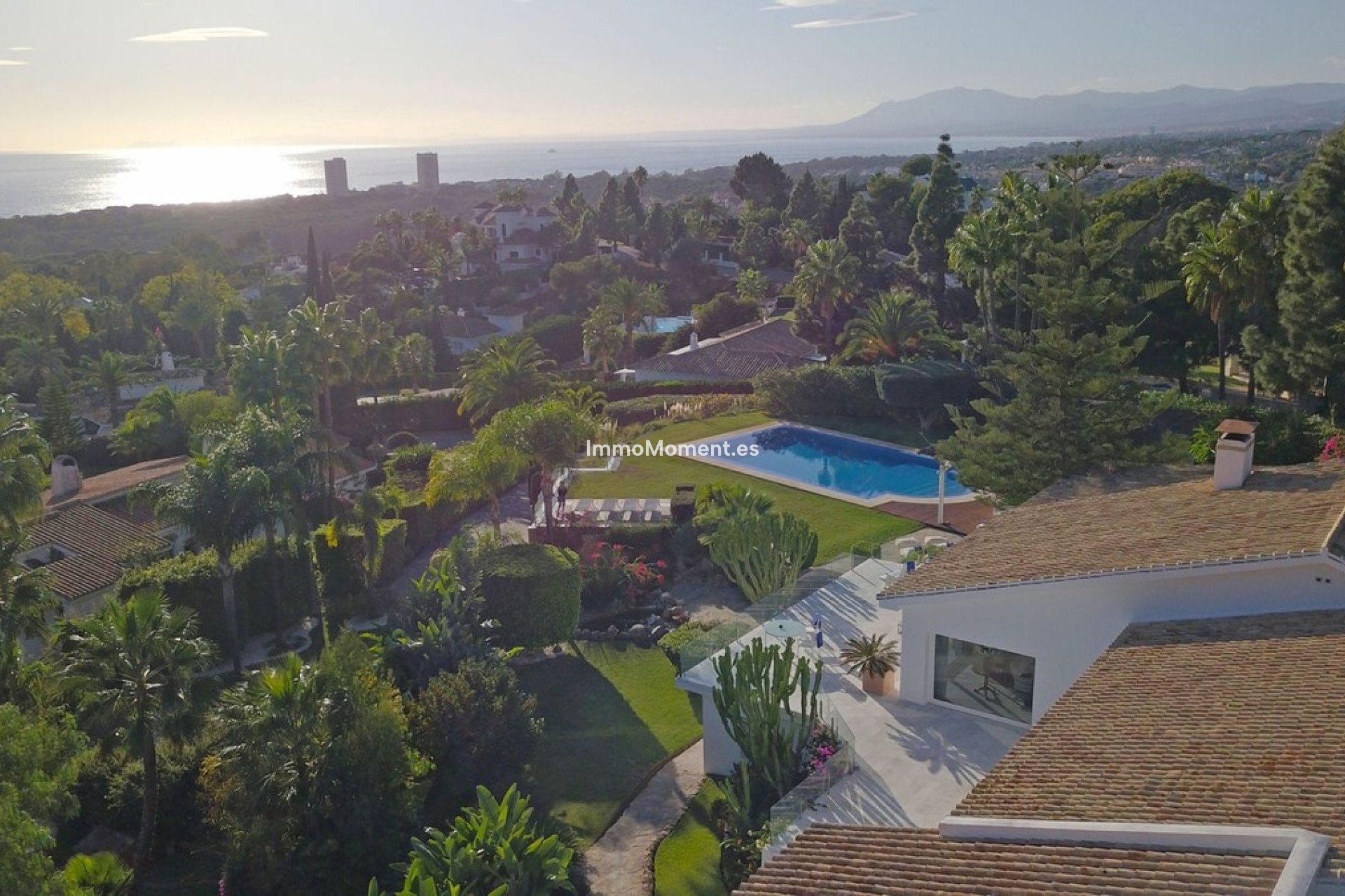 Resale - Detached villa - Marbella - Hacienda Las Chapas