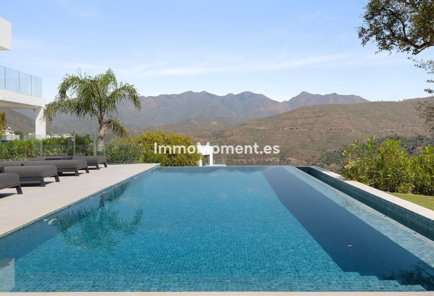 Resale - Detached villa - Marbella - La Mairena