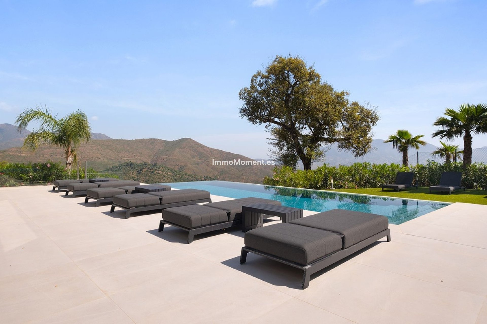 Resale - Detached villa - Marbella - La Mairena