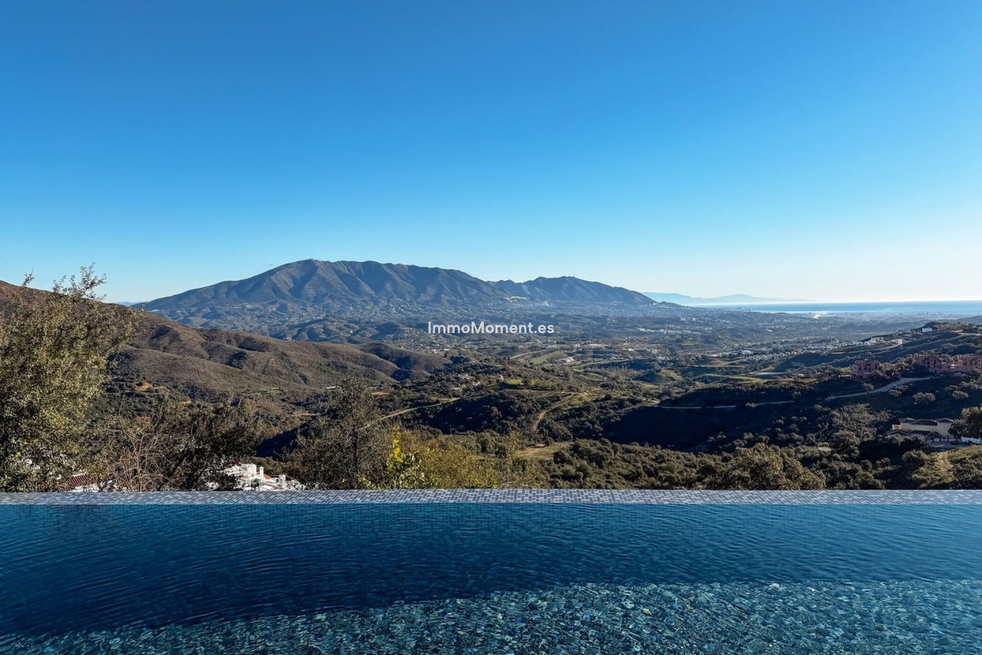 Resale - Detached villa - Marbella - La Mairena