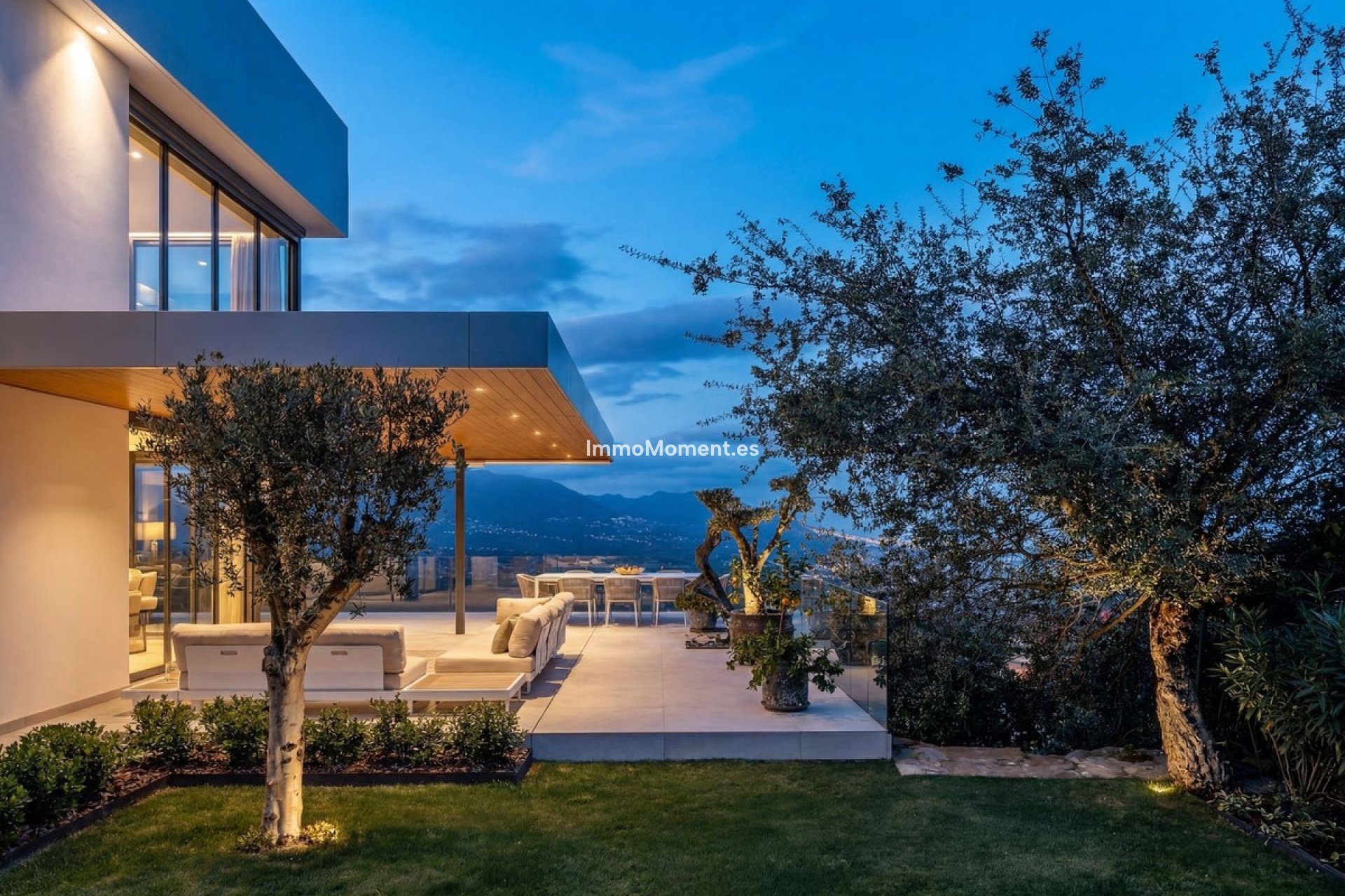 Resale - Detached villa - Marbella - La Mairena
