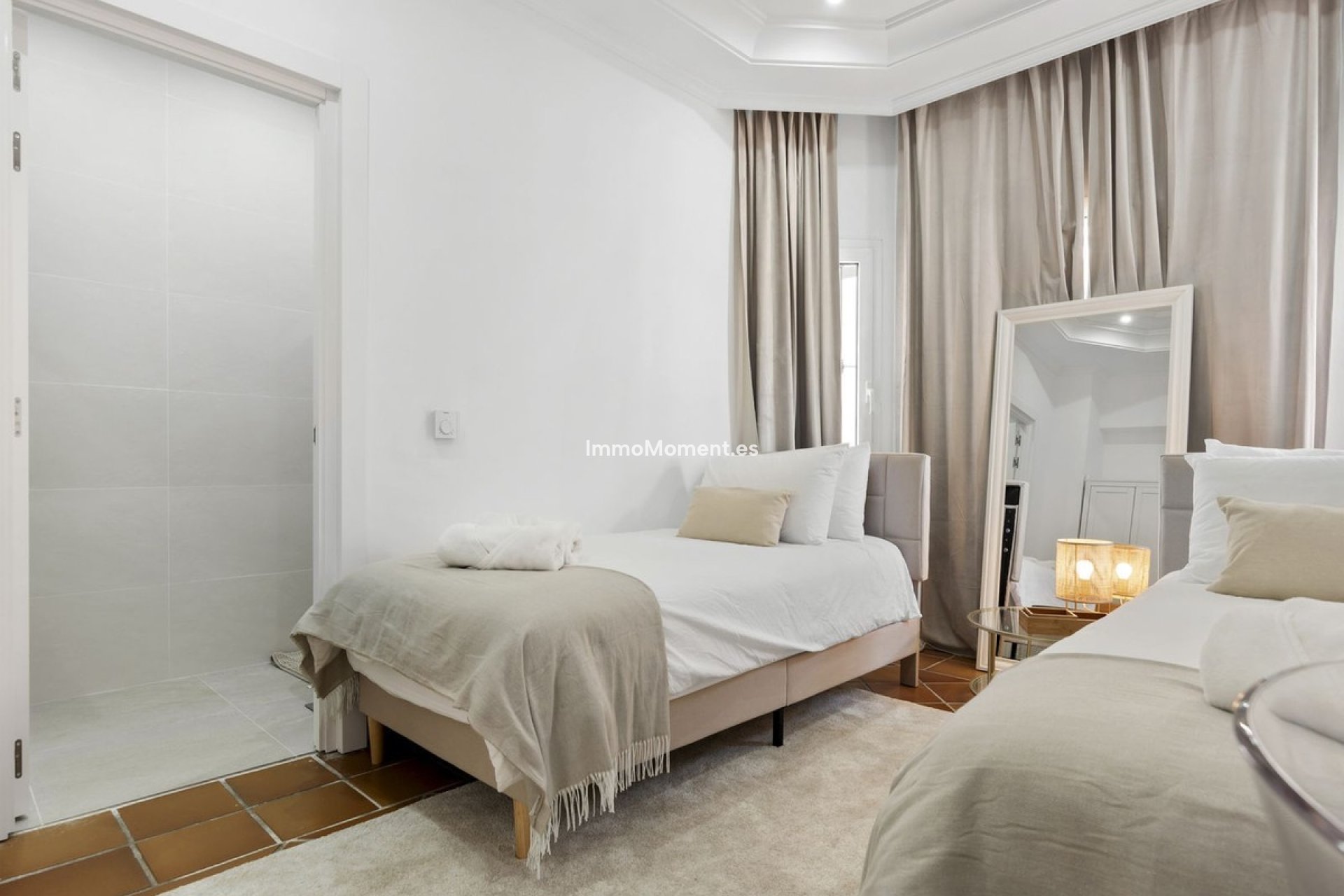 Resale - Detached villa - Marbella - Las Chapas
