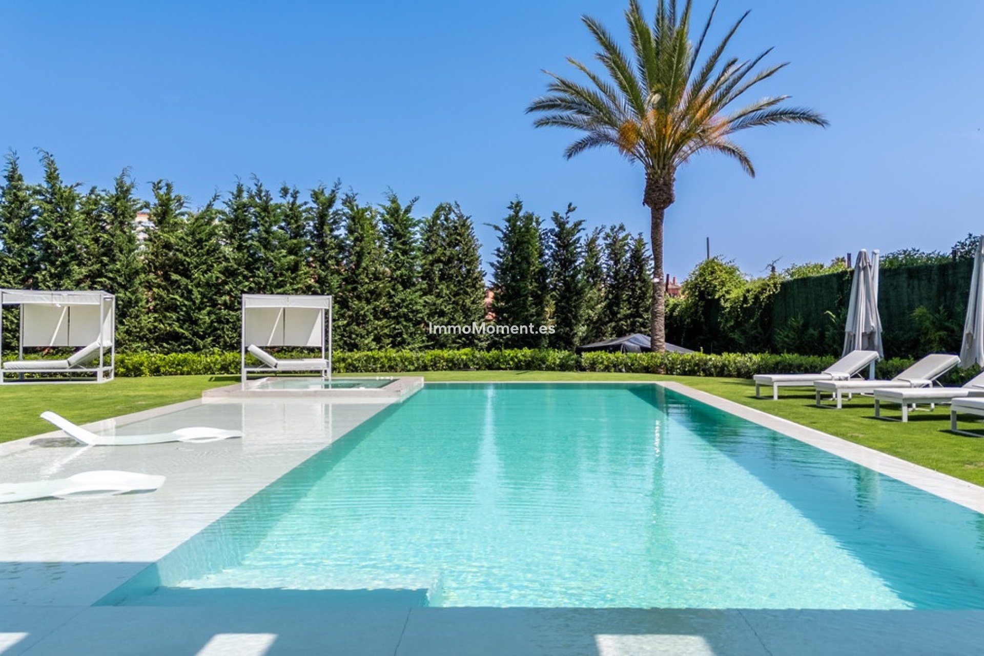 Resale - Detached villa - Marbella - Los Monteros