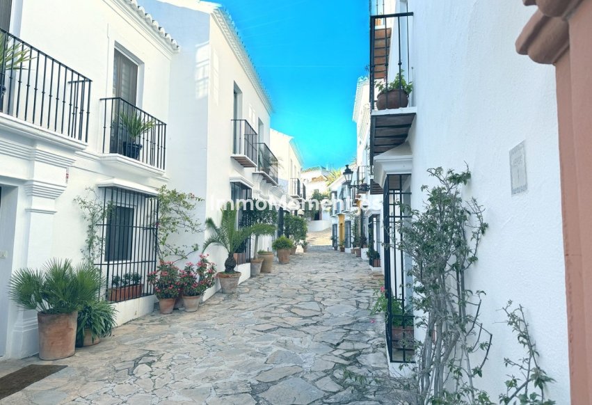 Resale - Detached villa - Marbella - Marbella Centro
