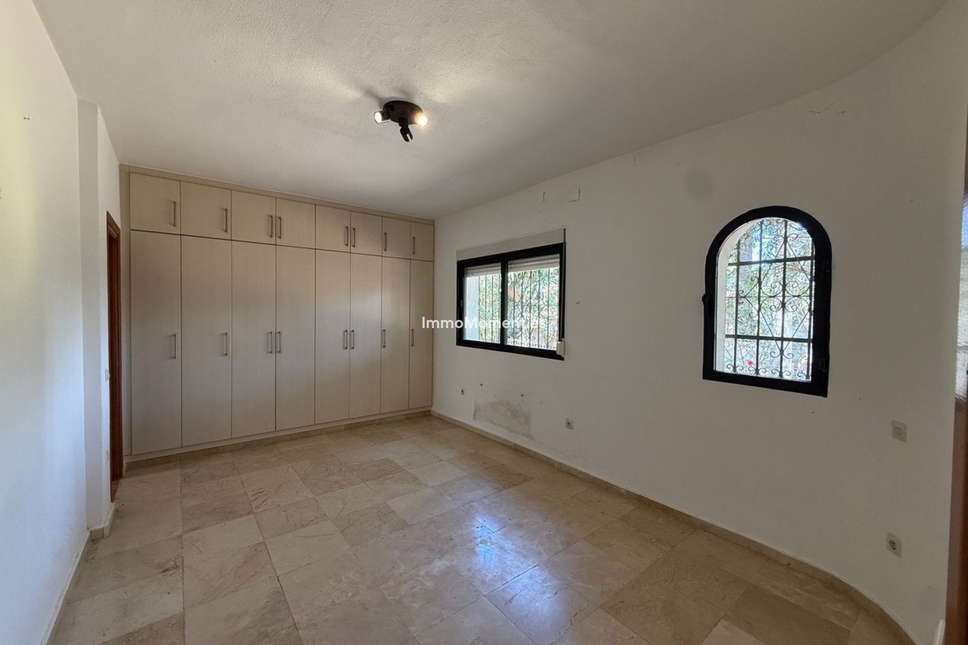 Resale - Detached villa - Marbella - Marbesa