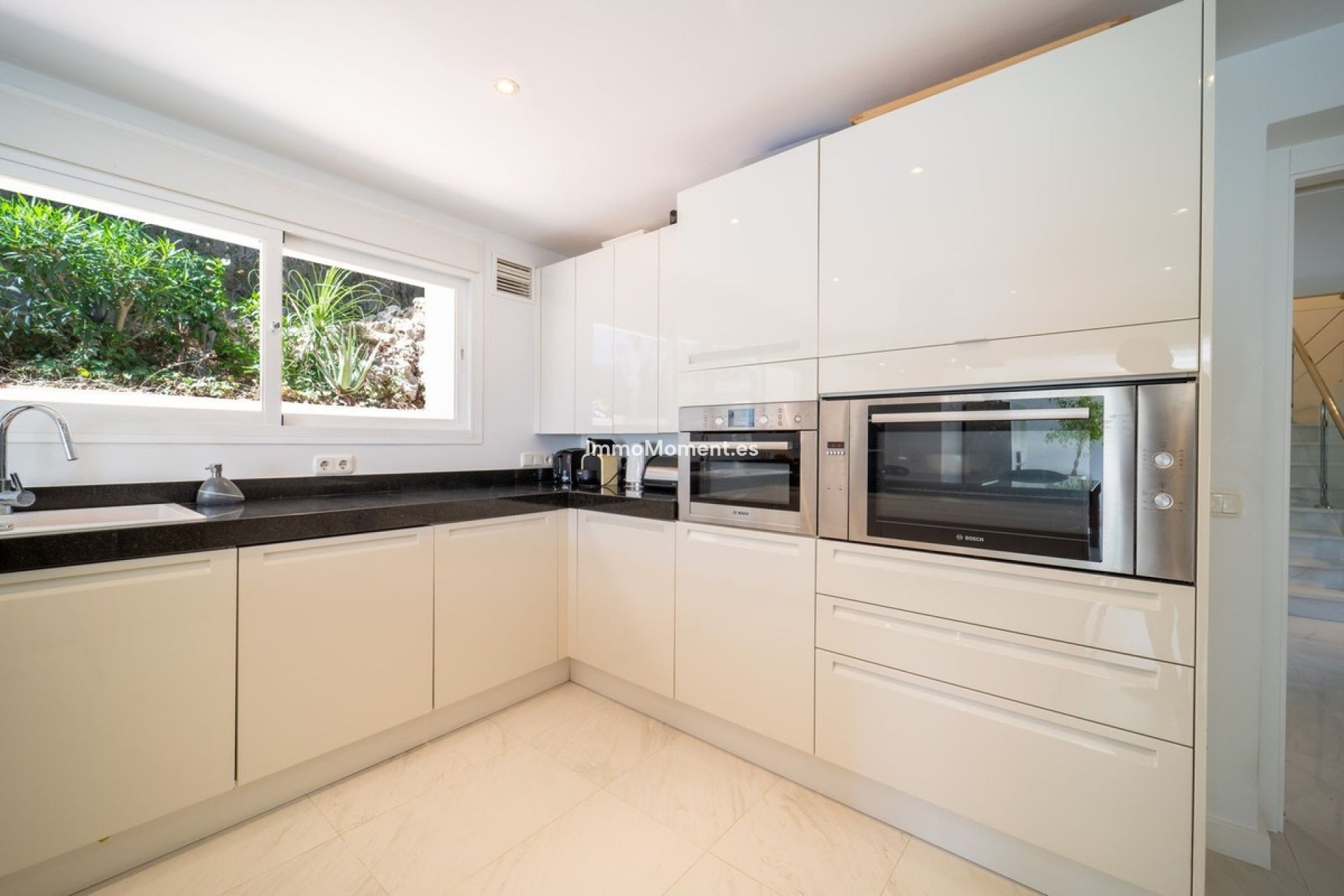 Resale - Detached villa - Marbella - Marbesa