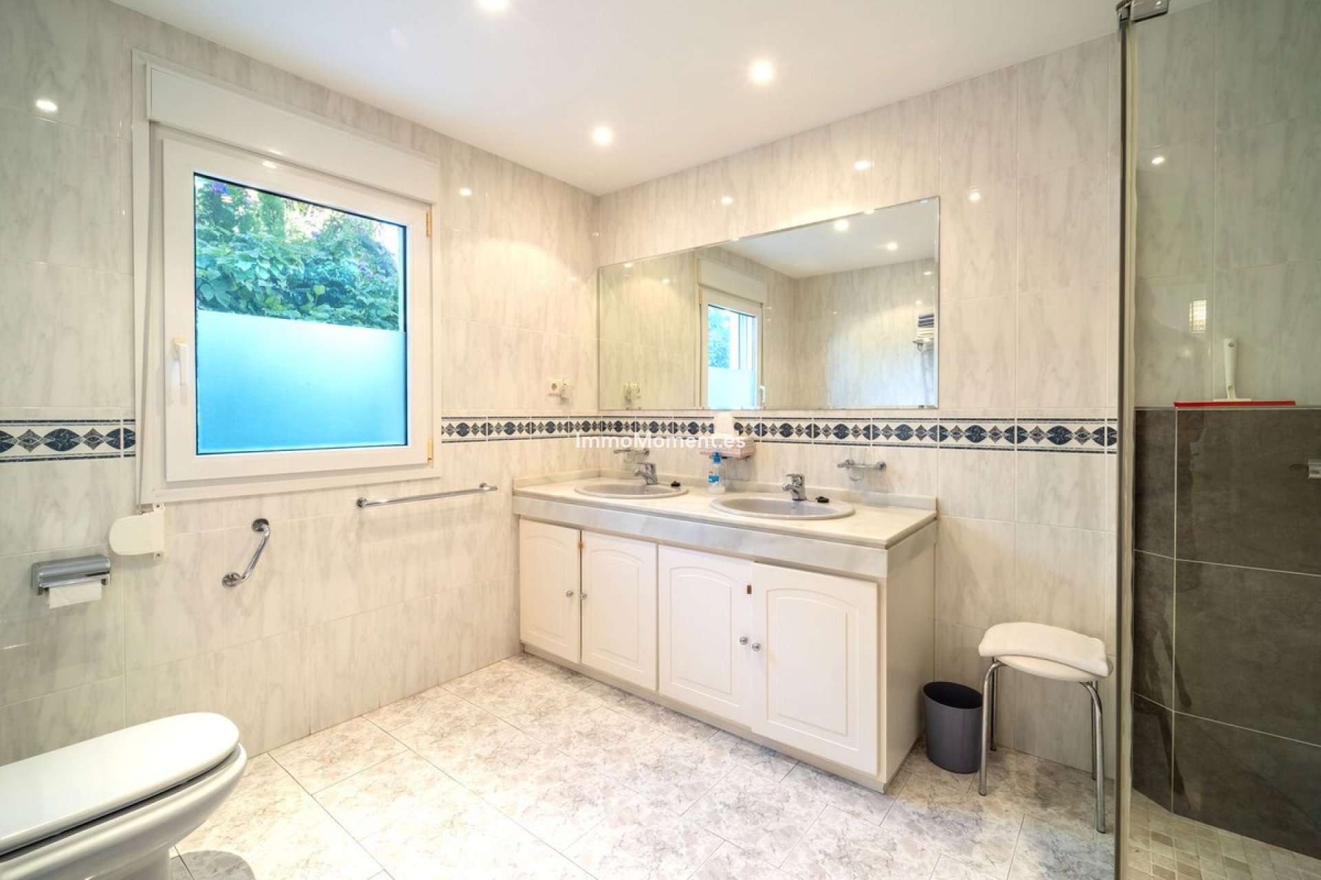 Resale - Detached villa - Marbella - Marbesa
