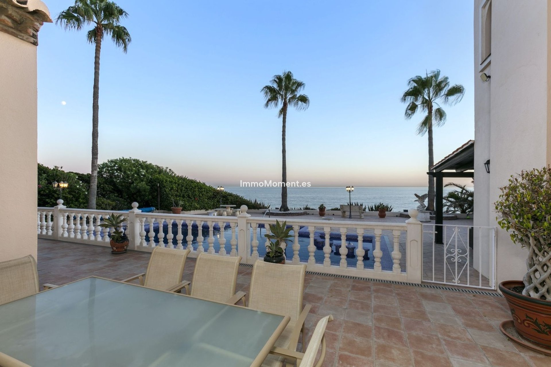 Resale - Detached villa - Marbella - Marbesa