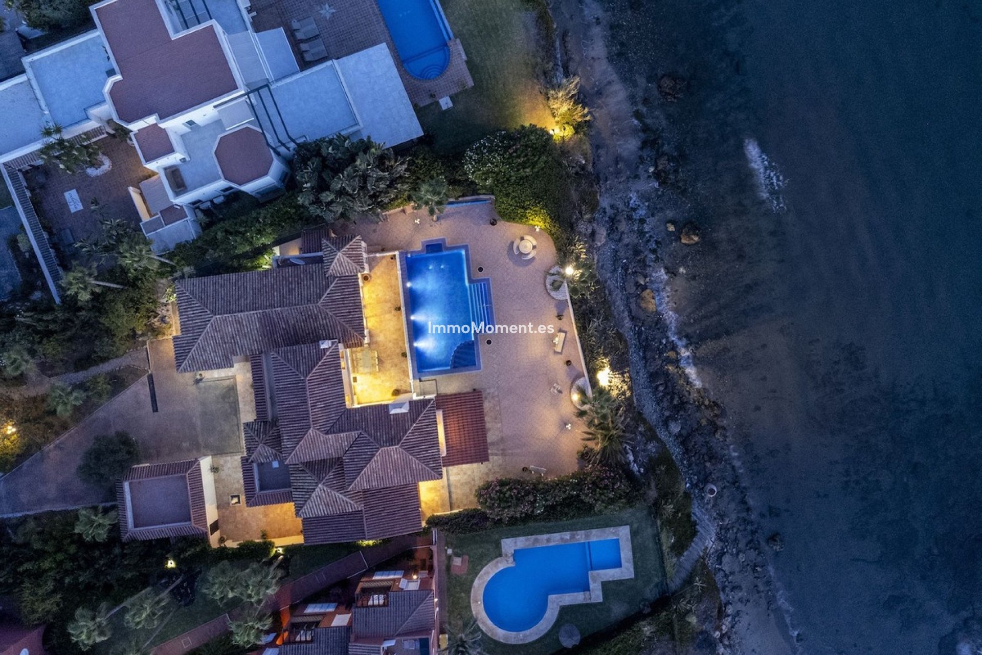 Resale - Detached villa - Marbella - Marbesa