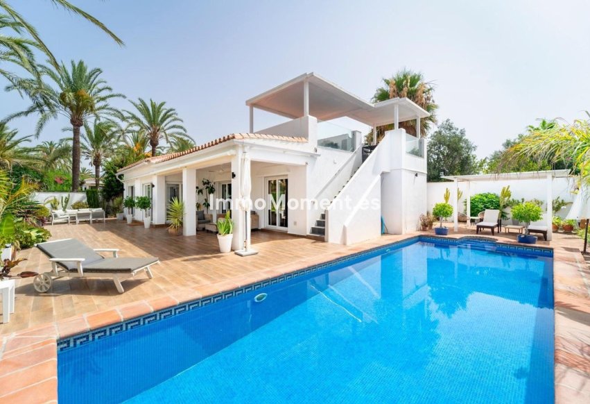 Resale - Detached villa - Marbella - Marbesa