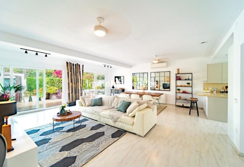 Resale - Detached villa - Marbella - Marbesa