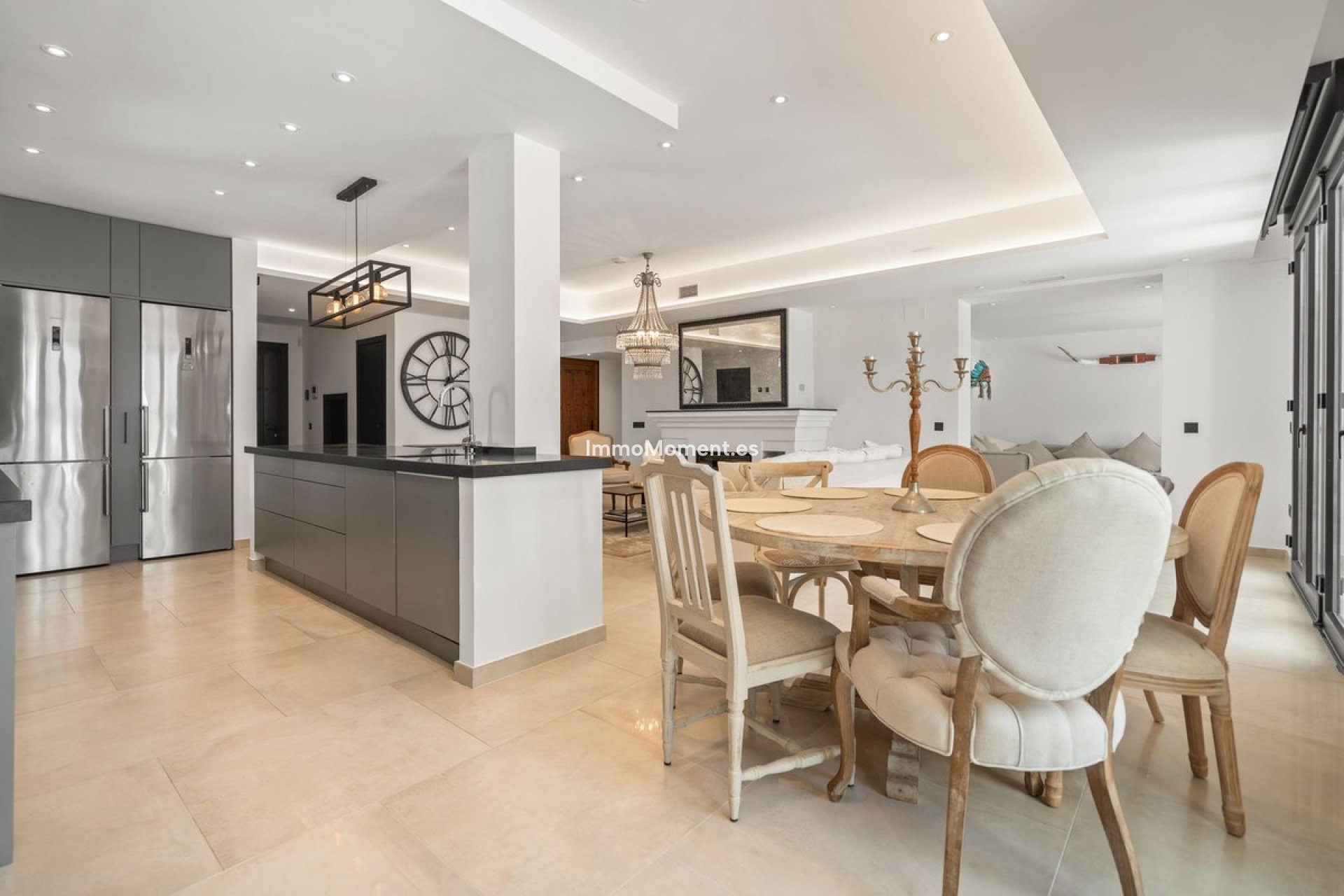 Resale - Detached villa - Marbella - Marbesa