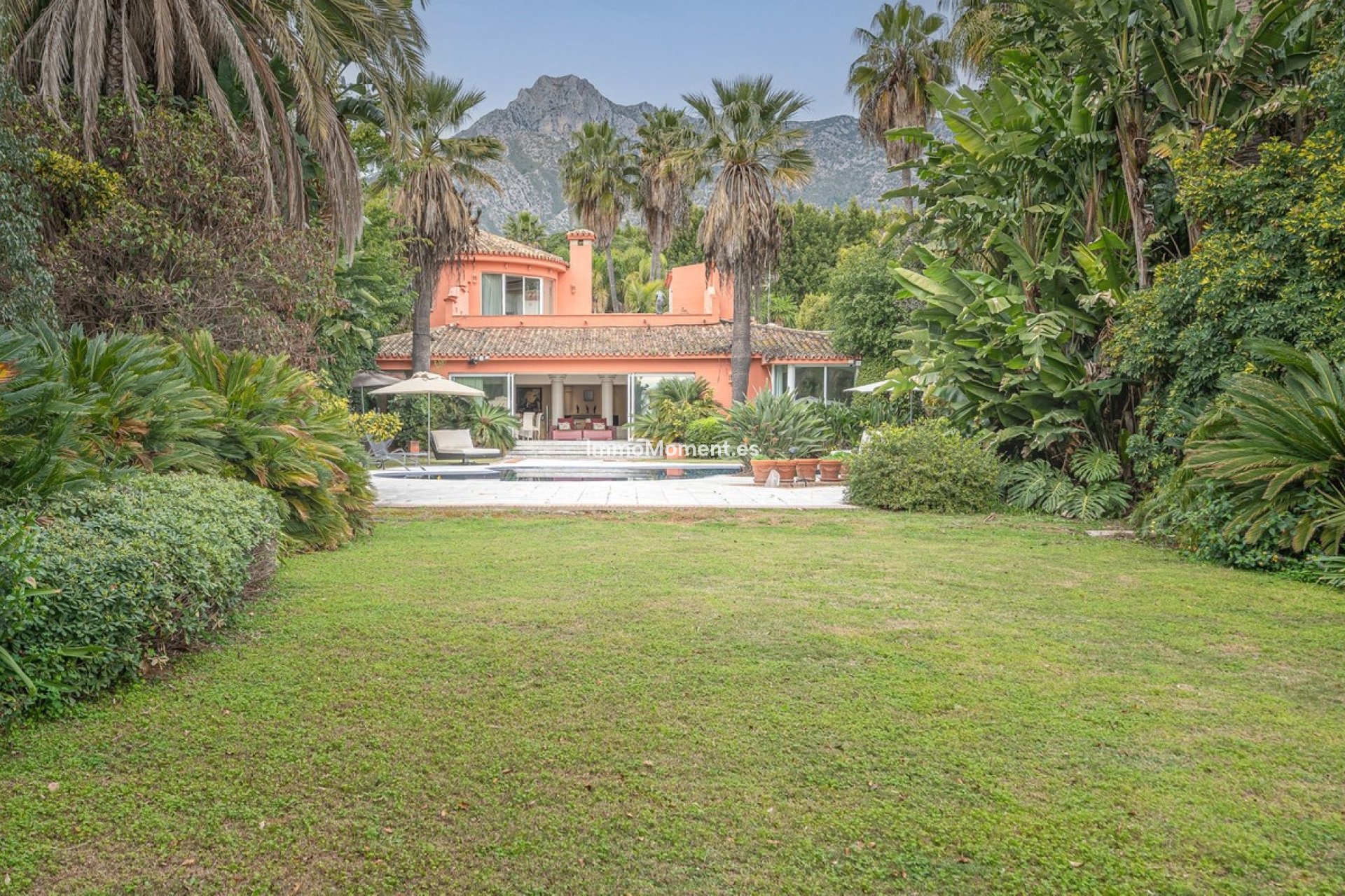 Resale - Detached villa - Marbella - Nagüeles