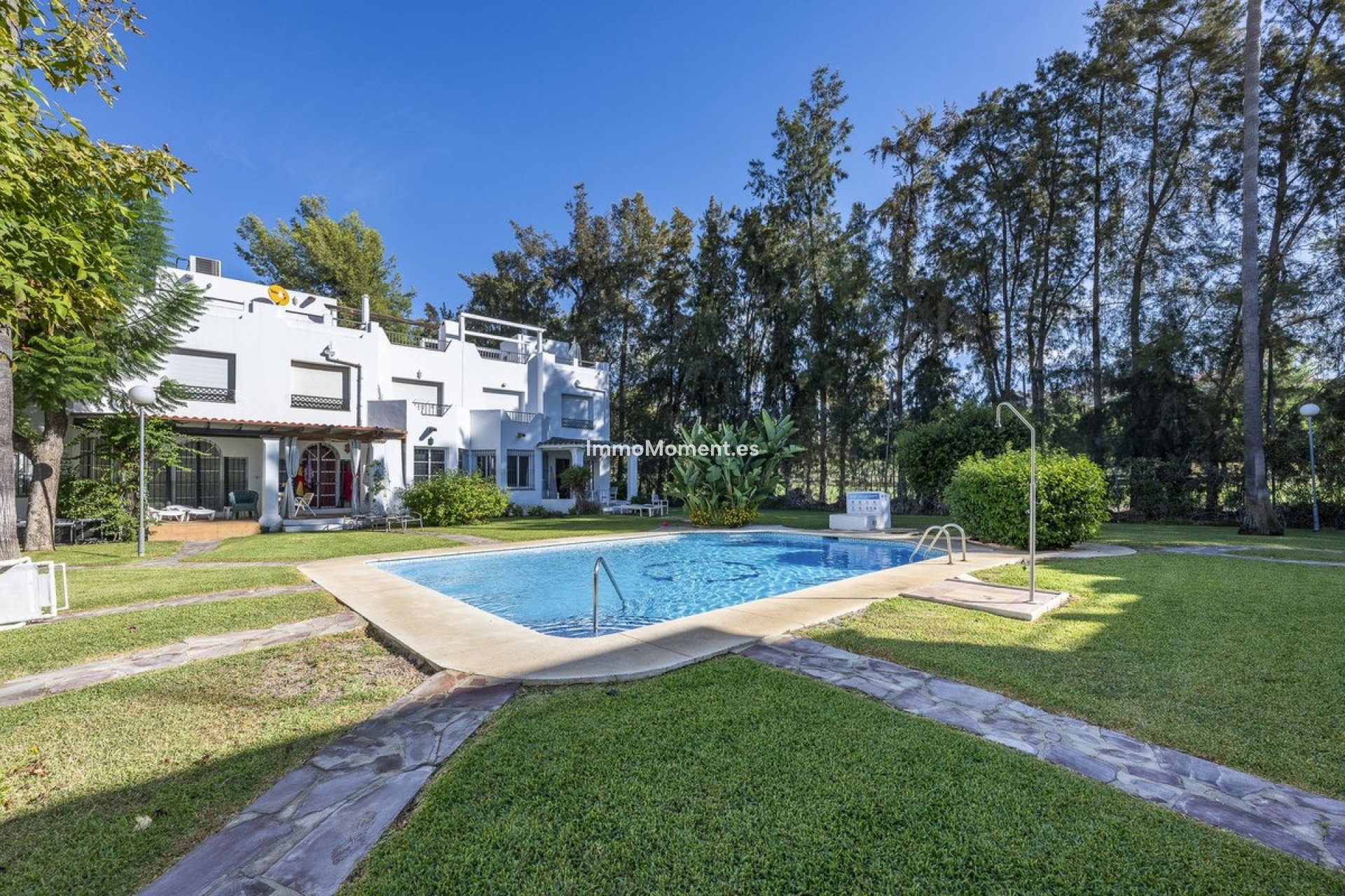 Resale - Detached villa - Marbella - Nueva Andalucía