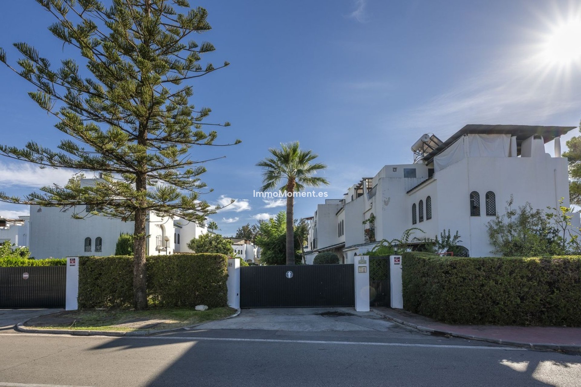 Resale - Detached villa - Marbella - Nueva Andalucía