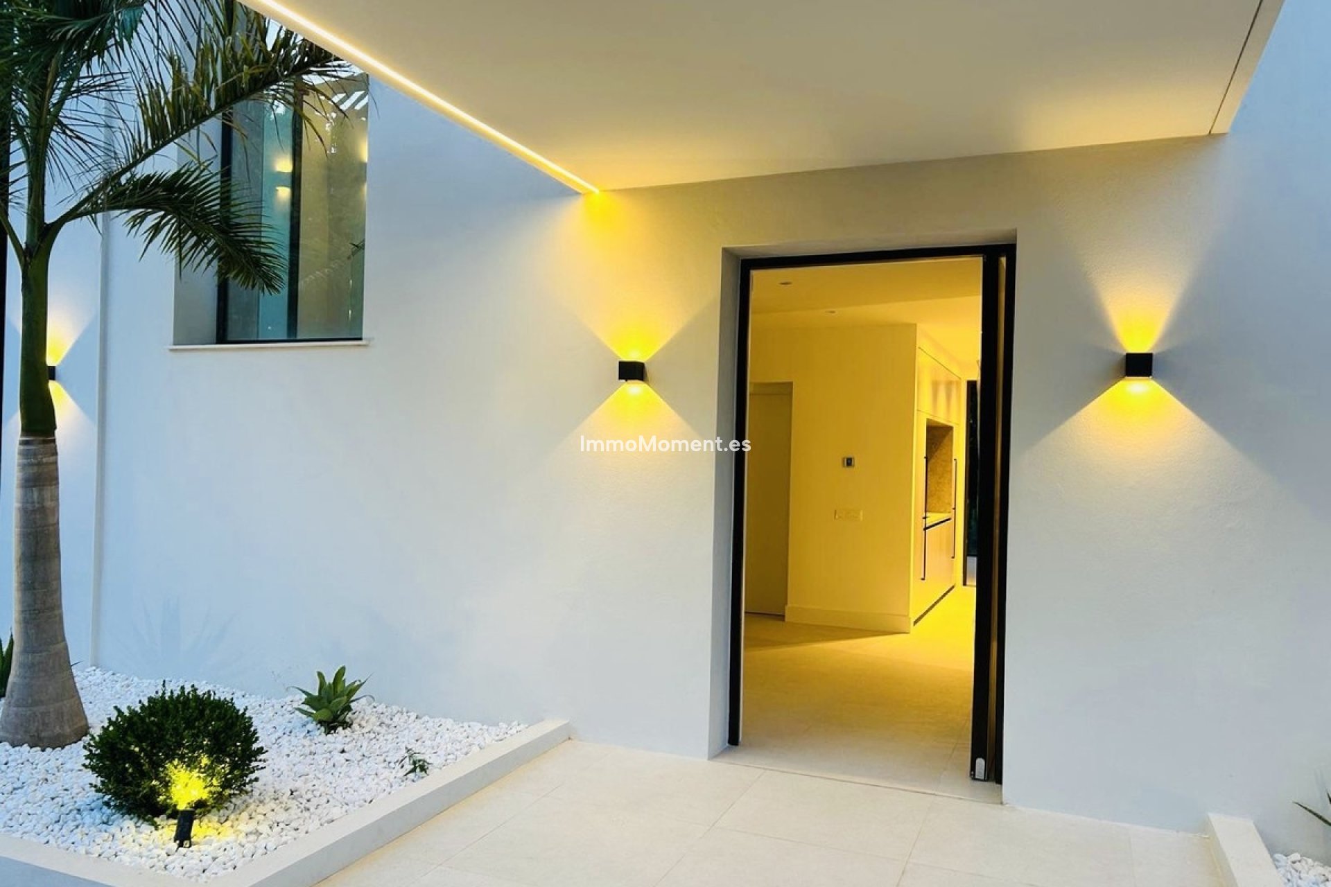 Resale - Detached villa - Marbella - Nueva Andalucía