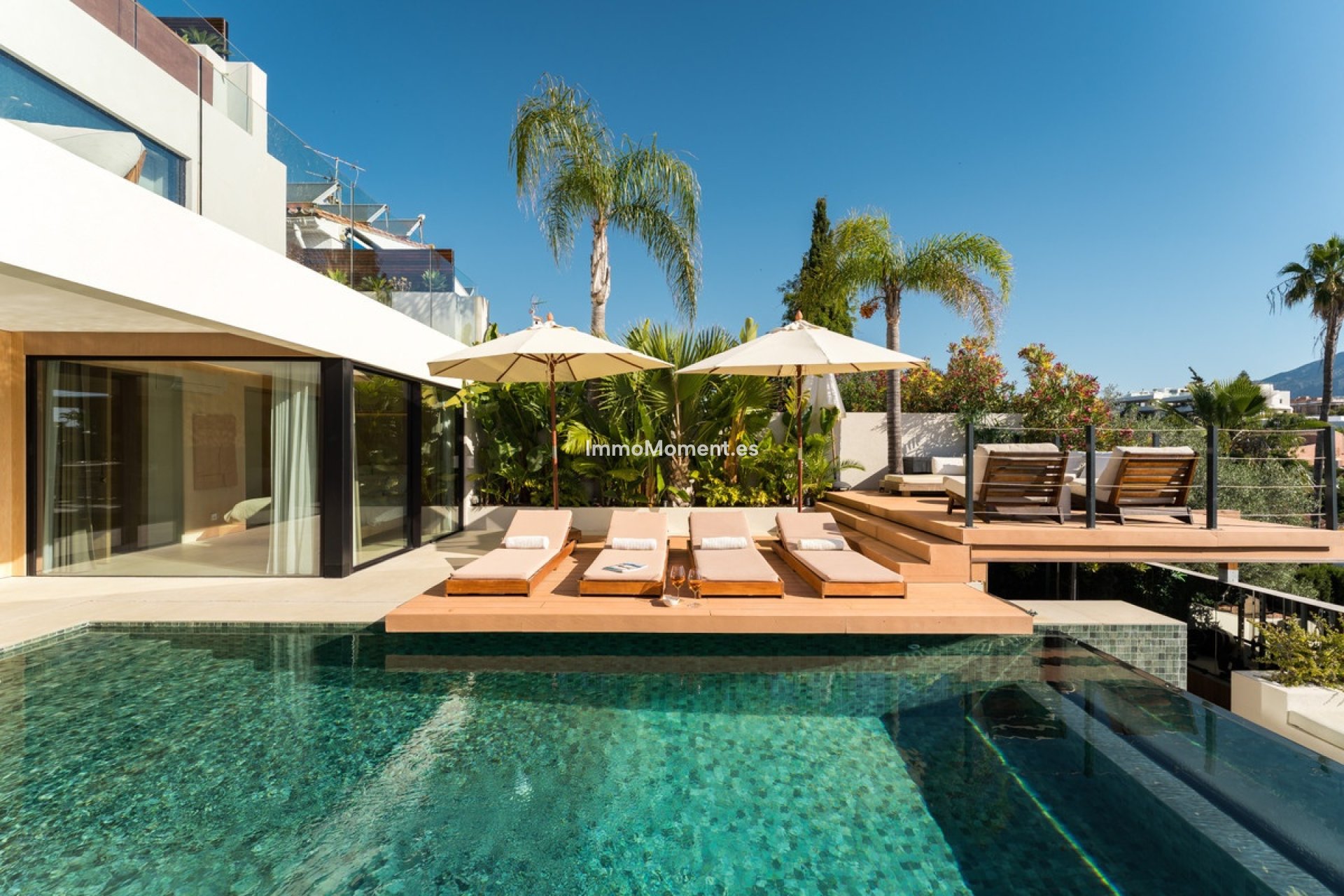 Resale - Detached villa - Marbella - Nueva Andalucía