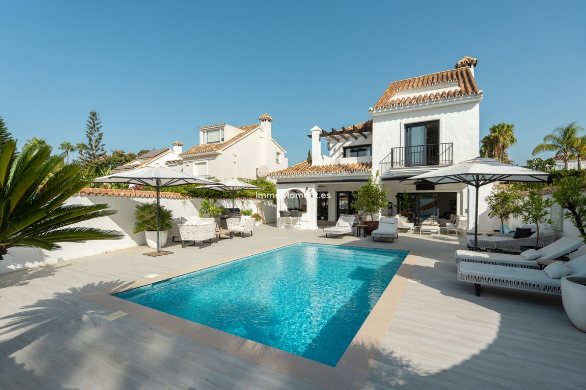 Resale - Detached villa - Marbella - Nueva Andalucía