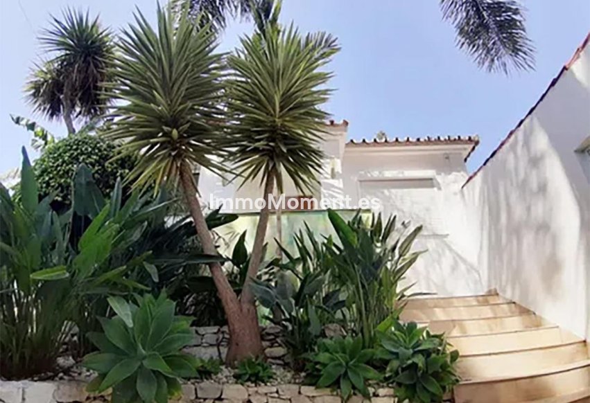 Resale - Detached villa - Marbella - Nueva Andalucía