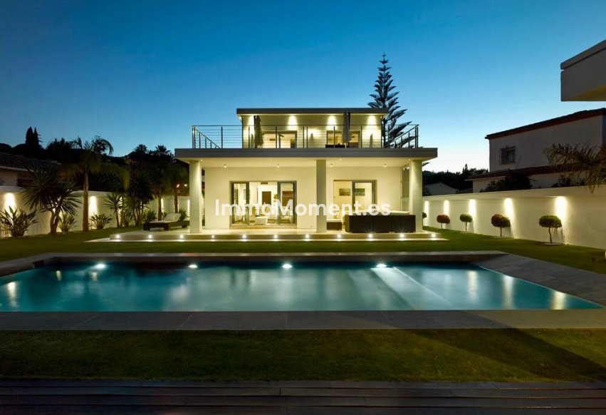 Resale - Detached villa - Marbella - Nueva Andalucía